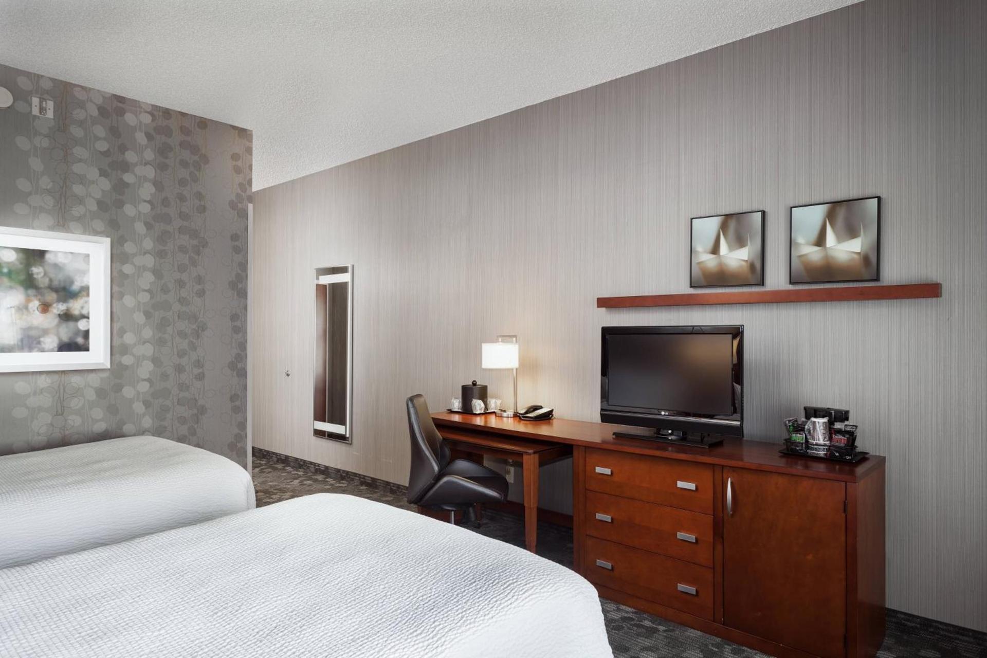 Courtyard by Marriott Stockton photo 6
