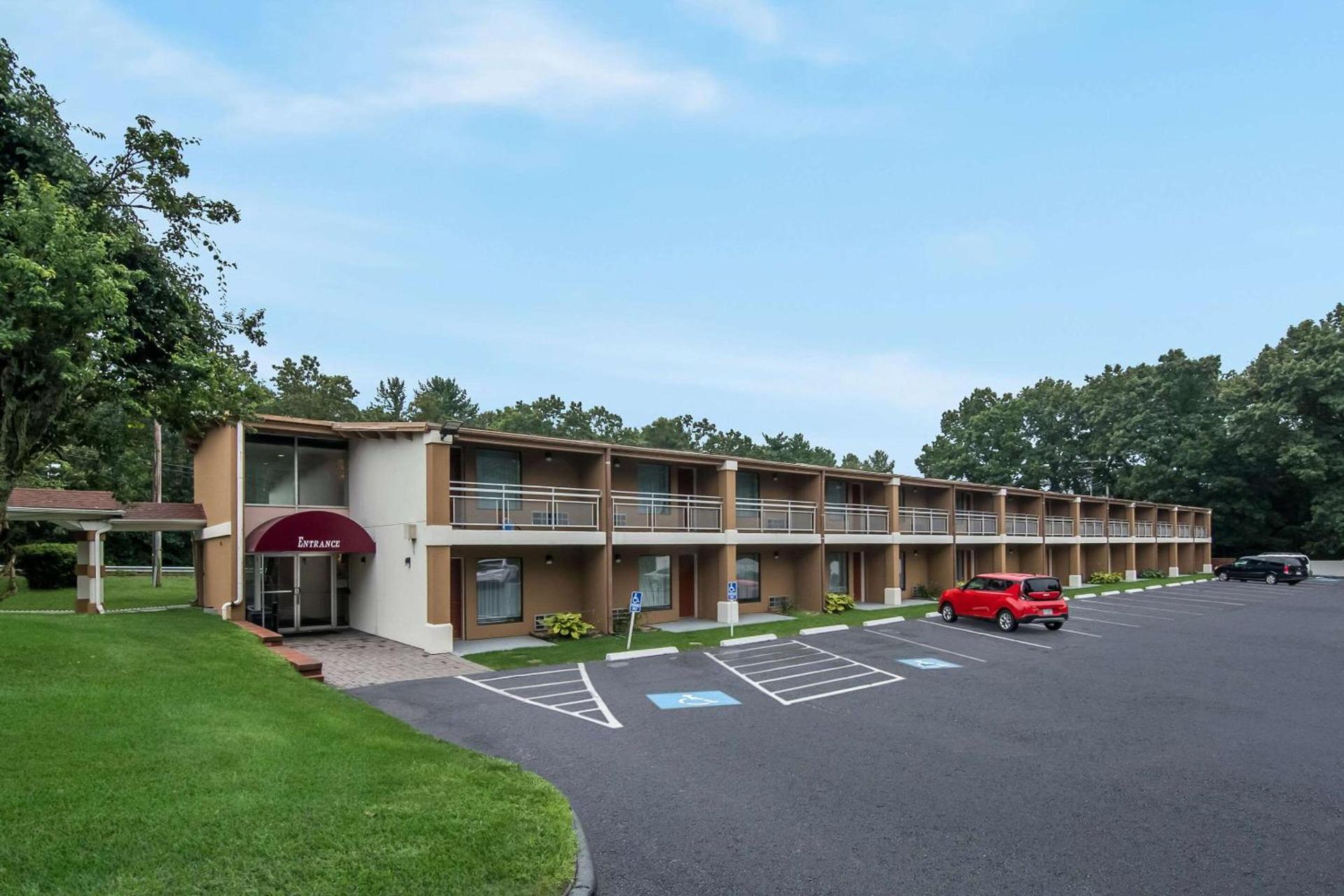 Quality Inn Westfield - Springfield photo 4