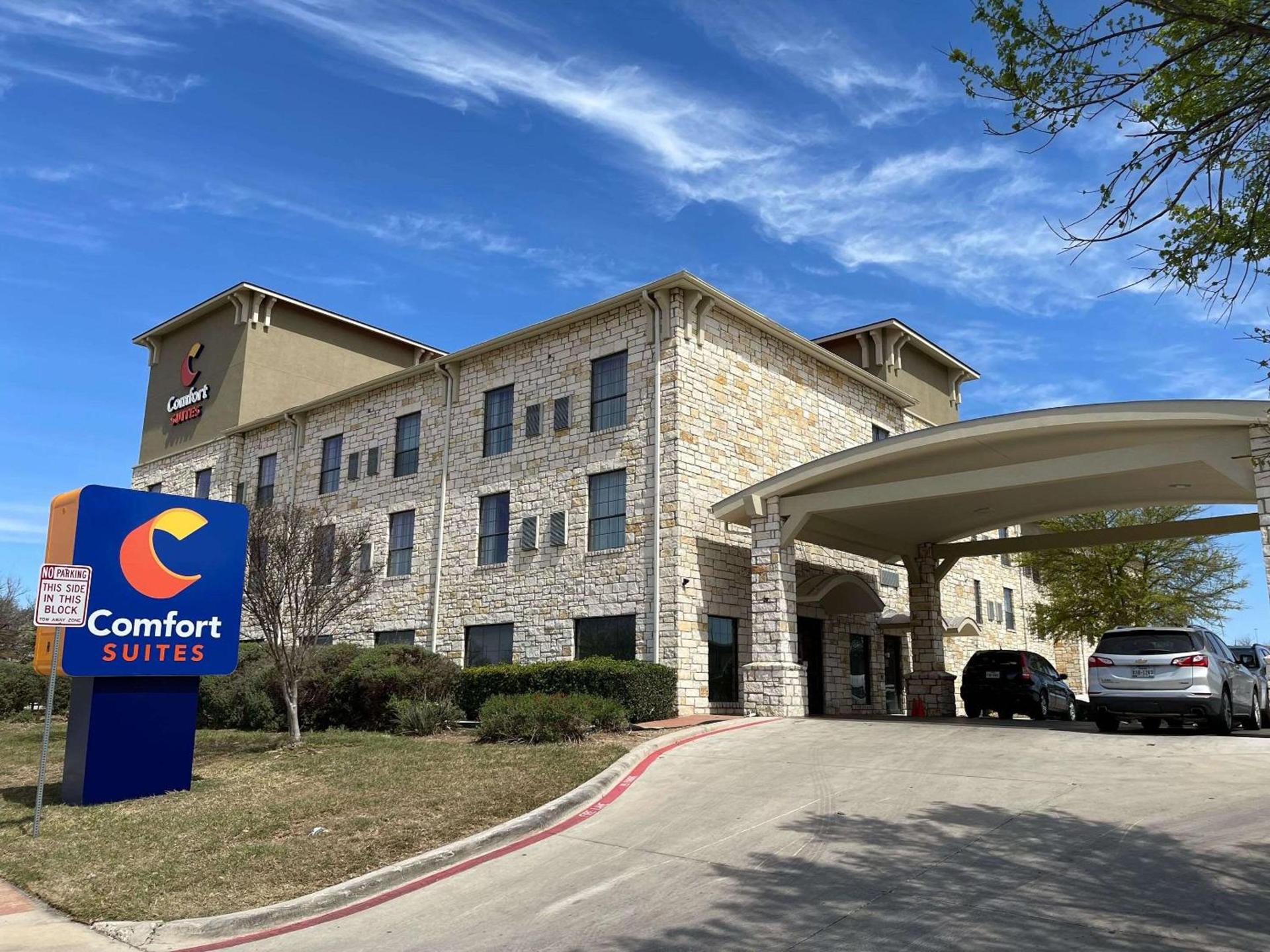 Comfort Suites San Antonio SeaWorld - Lackland AFB photo 3