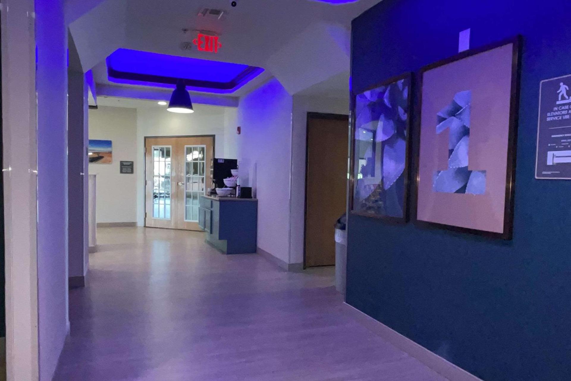 Comfort Suites San Antonio SeaWorld - Lackland AFB photo 7