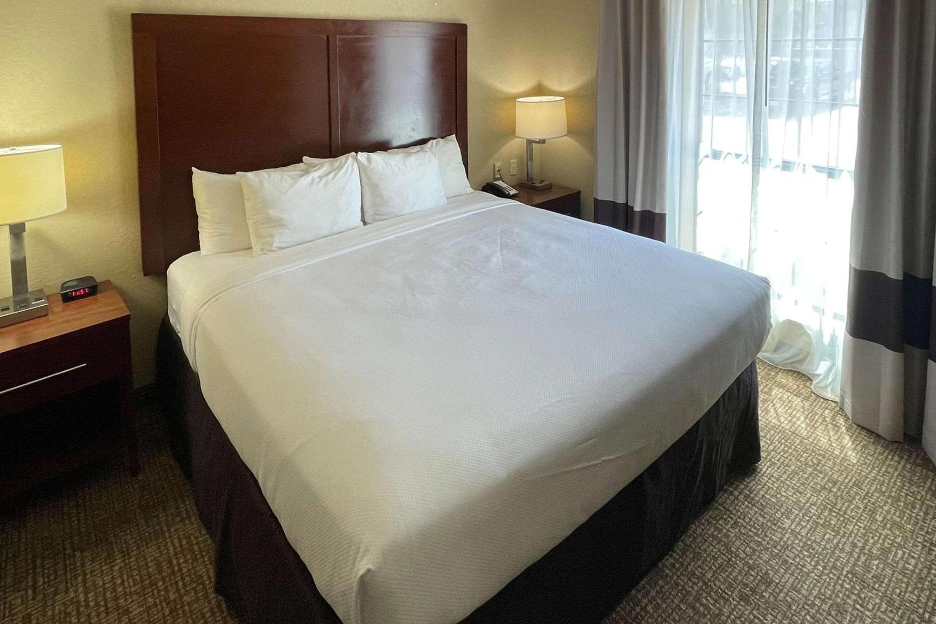 Comfort Suites San Antonio SeaWorld - Lackland AFB photo 18