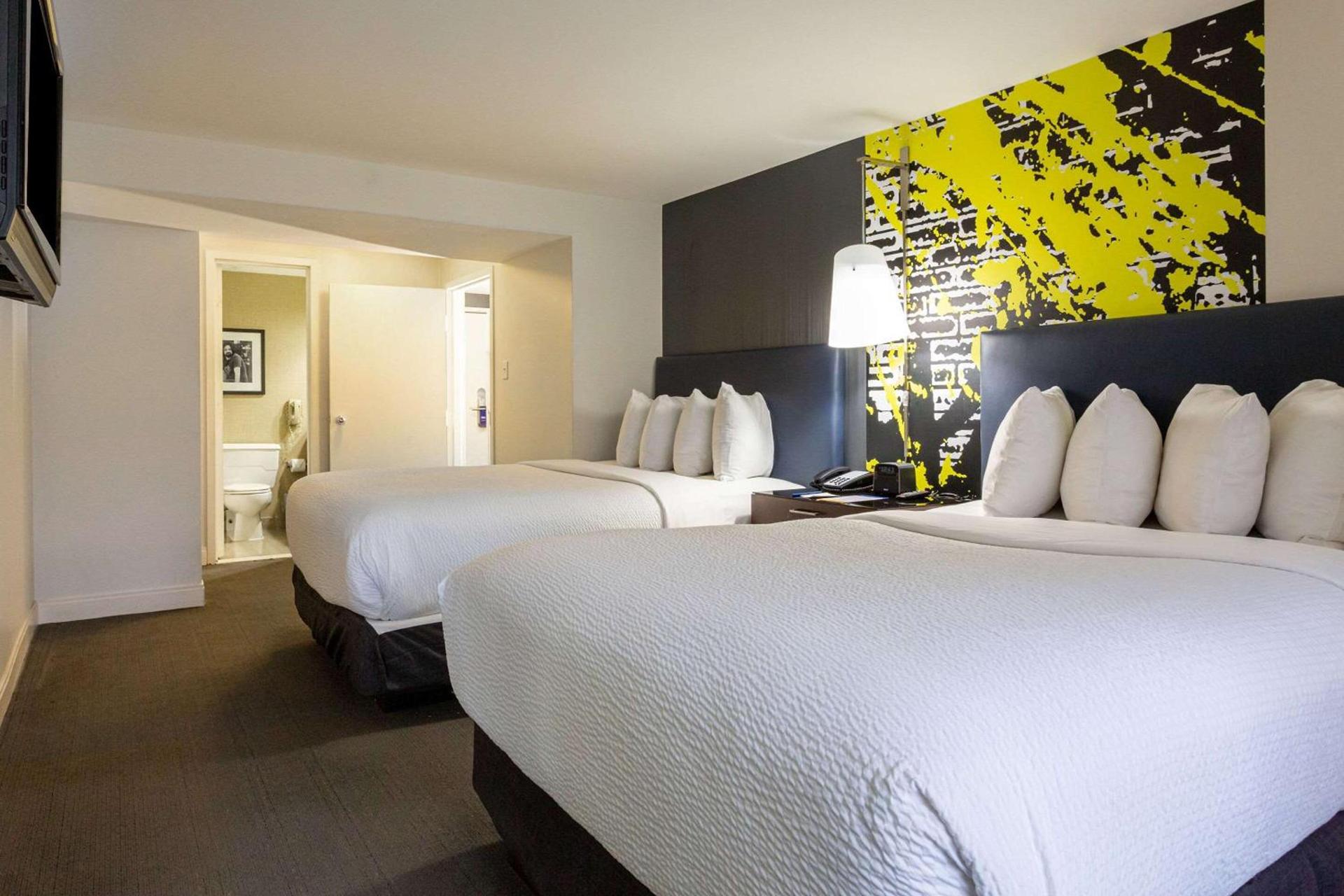 Comfort Inn & Suites Baltimore Inner Harbor photo 21