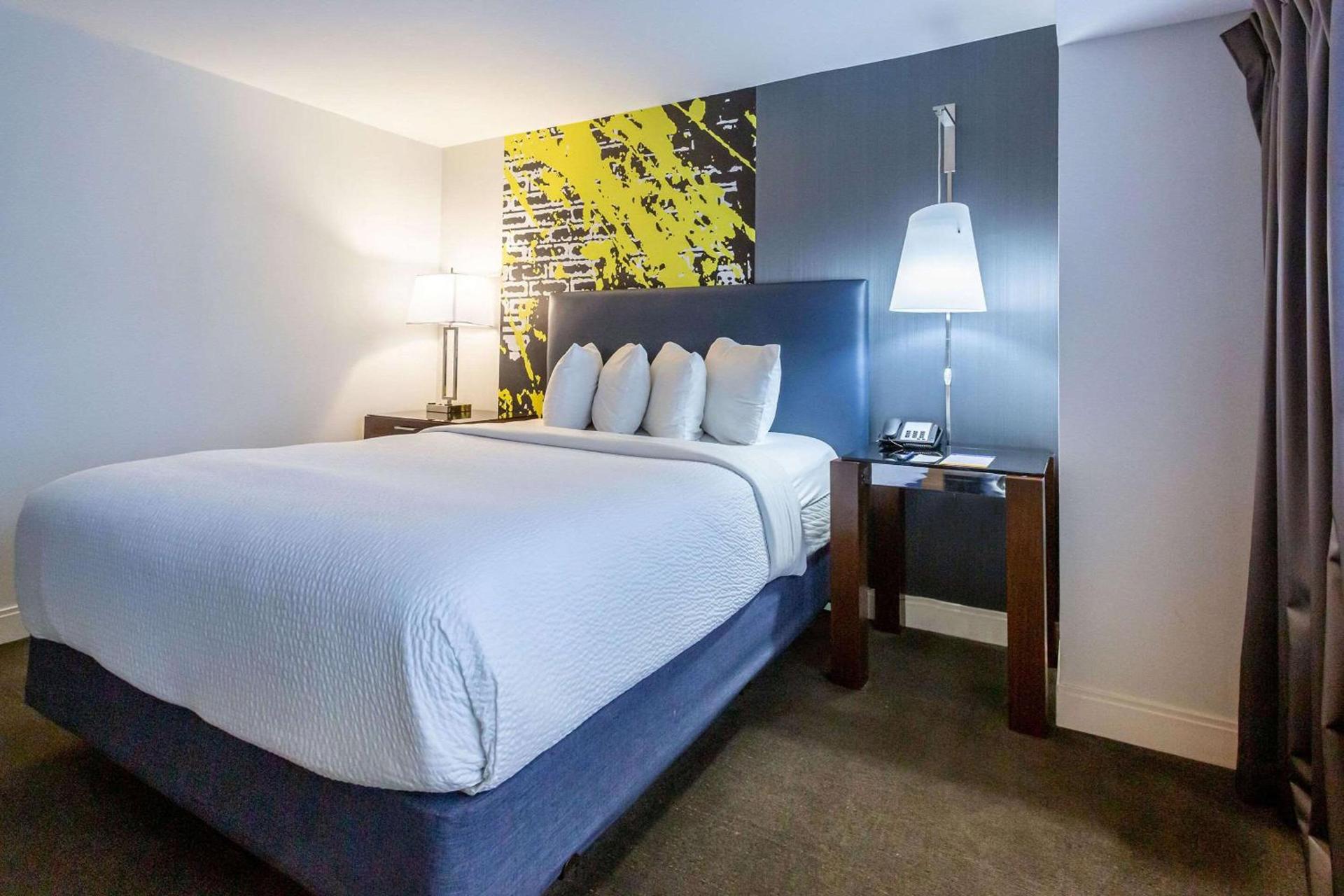 Comfort Inn & Suites Baltimore Inner Harbor photo 41