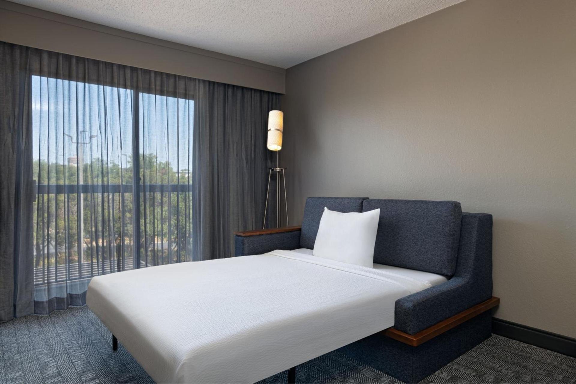 Courtyard by Marriott Austin The Domain Area photo 10