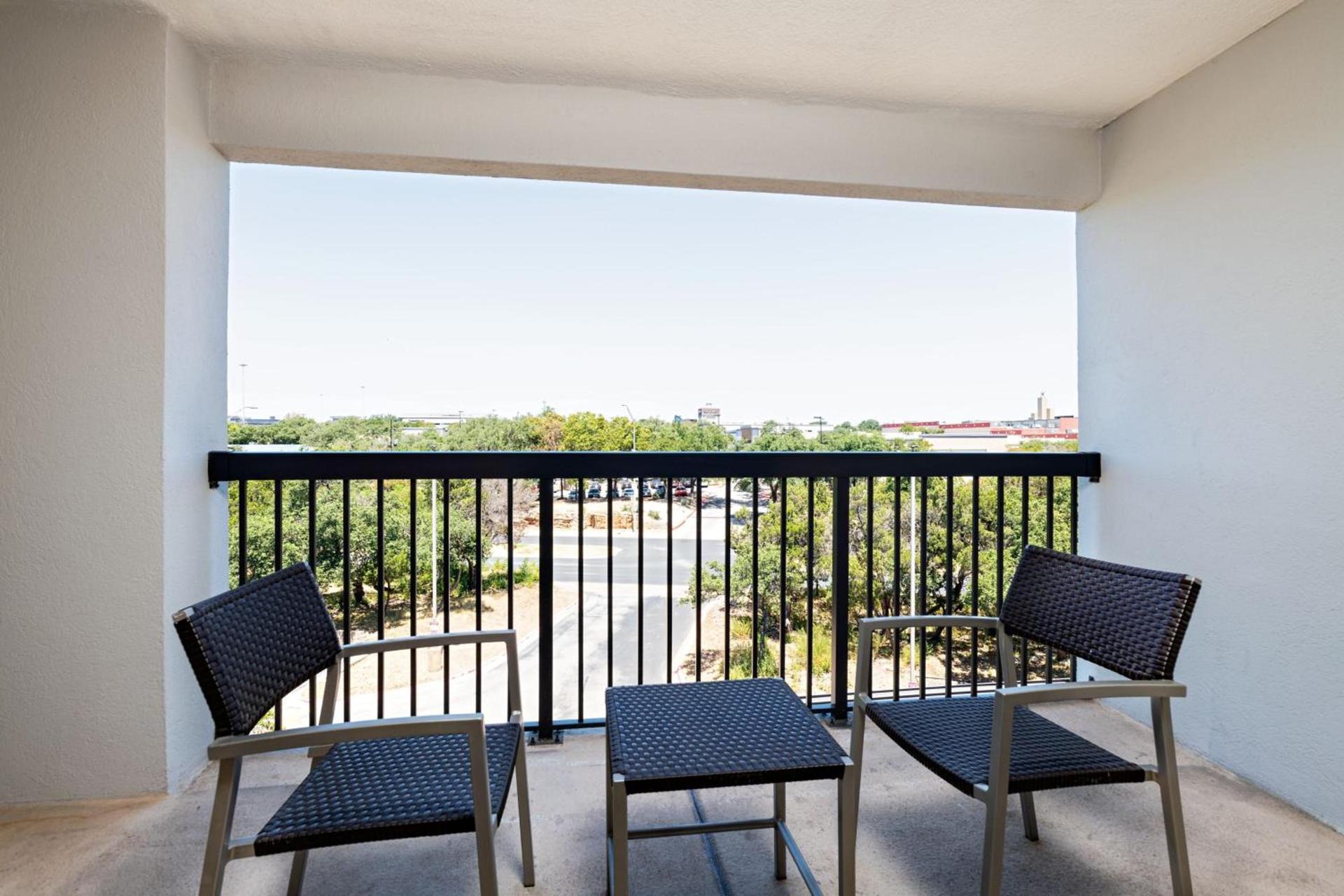 Courtyard by Marriott Austin The Domain Area photo 11