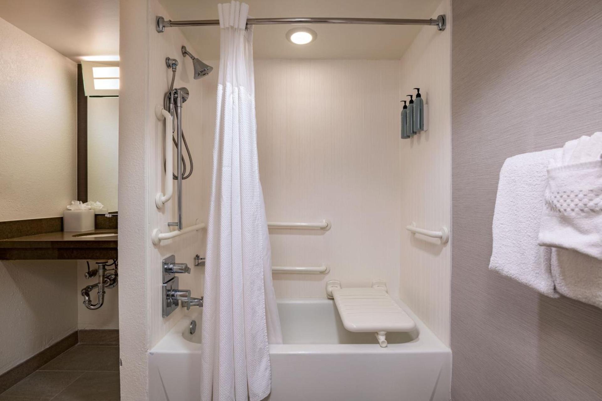 Courtyard by Marriott Austin The Domain Area photo 14