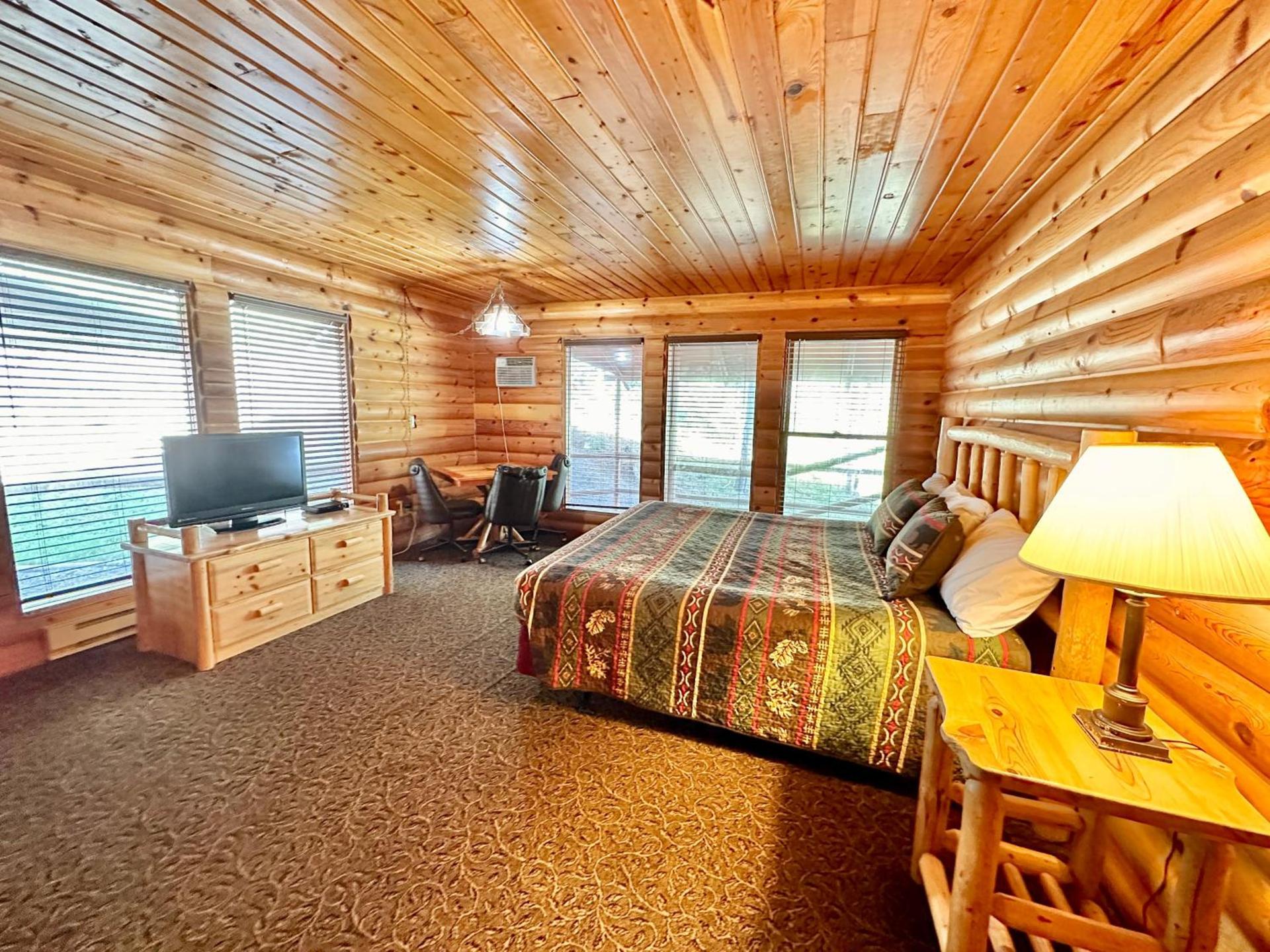 The Lodge at Lolo Hot Springs photo 54