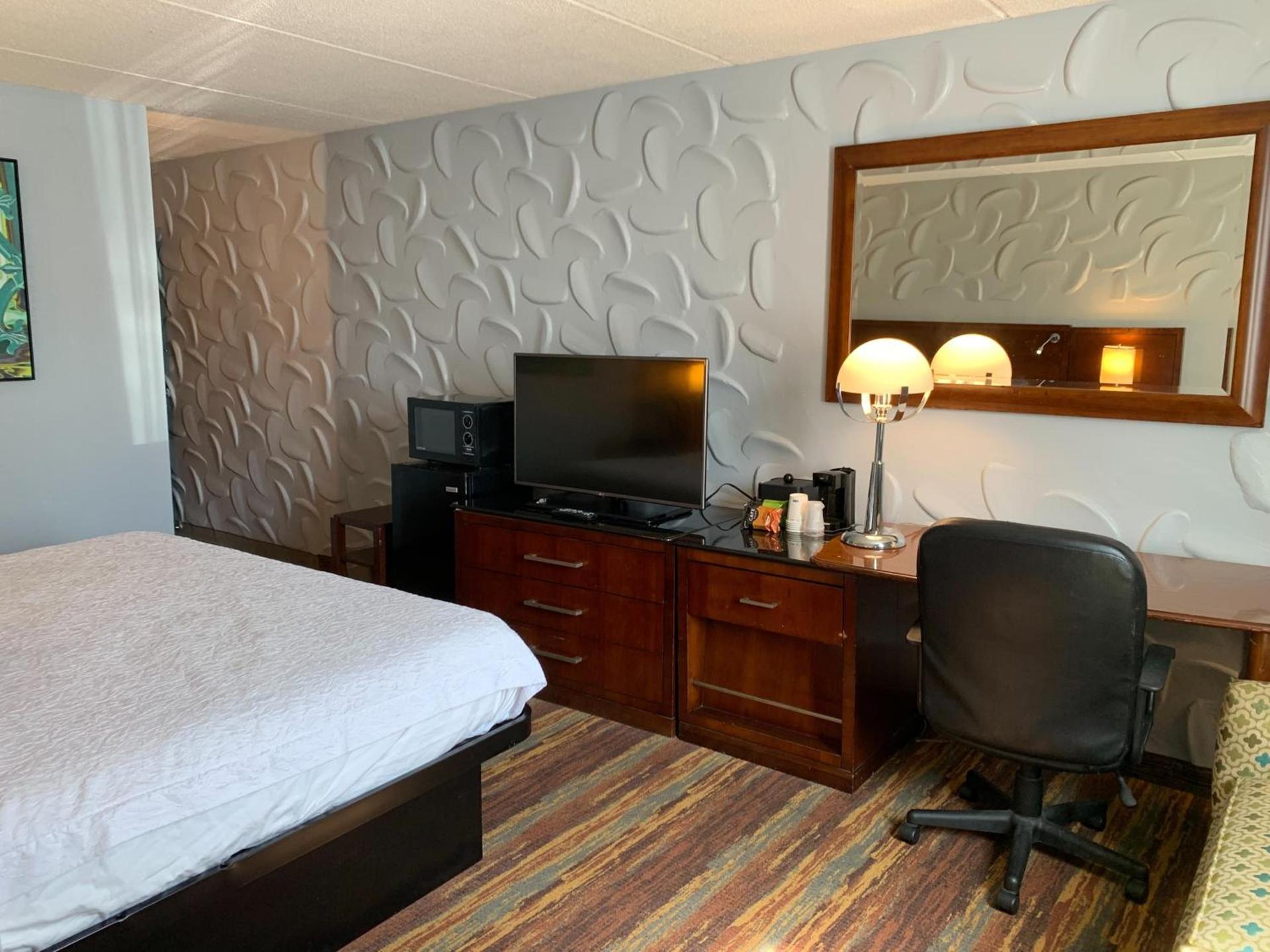 Albany Airport Inn photo 16