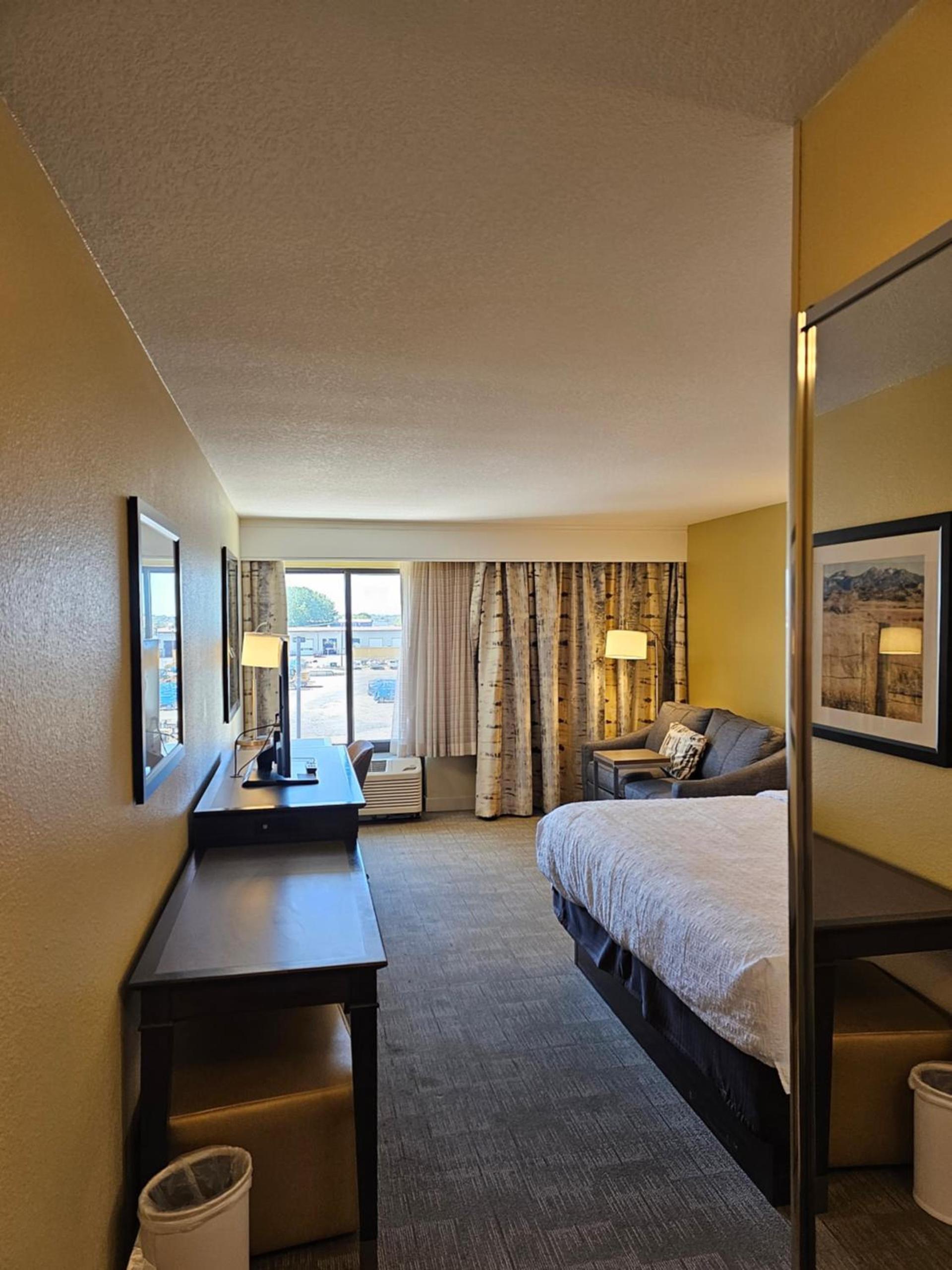 Hampton Inn Billings photo 43