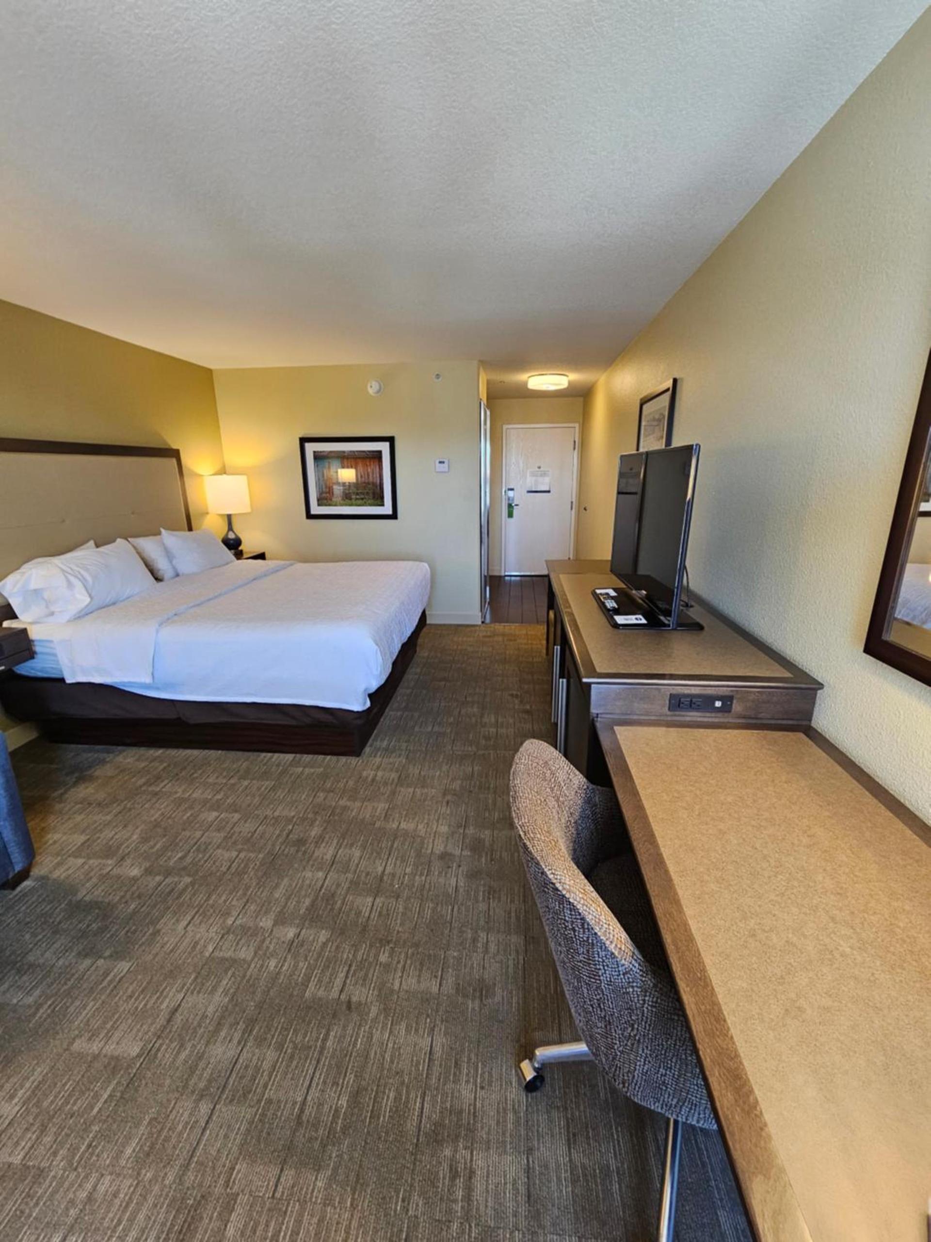 Hampton Inn Billings photo 45
