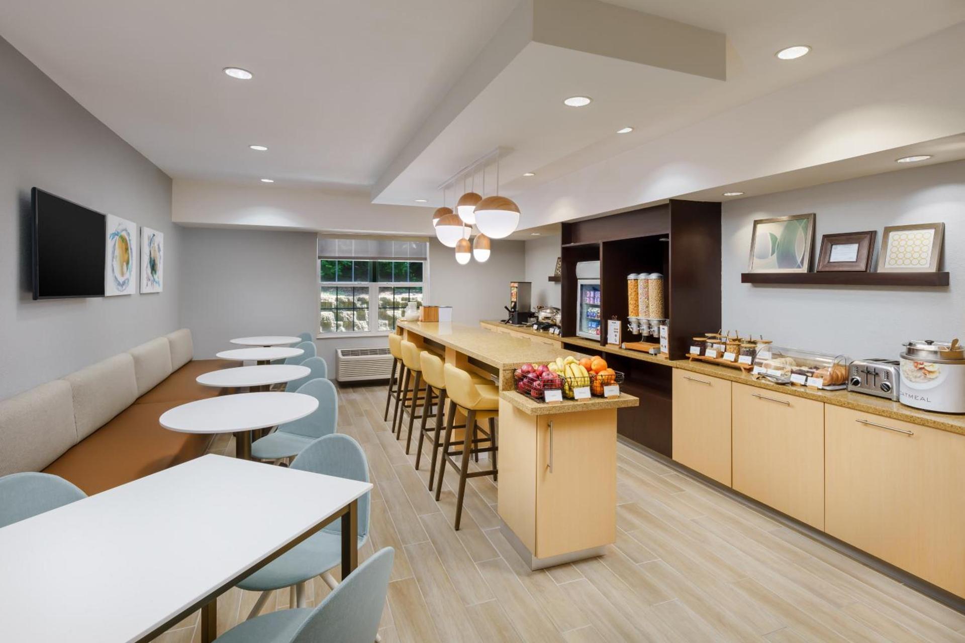 TownePlace Suites Manchester-Boston Regional Airport photo 51