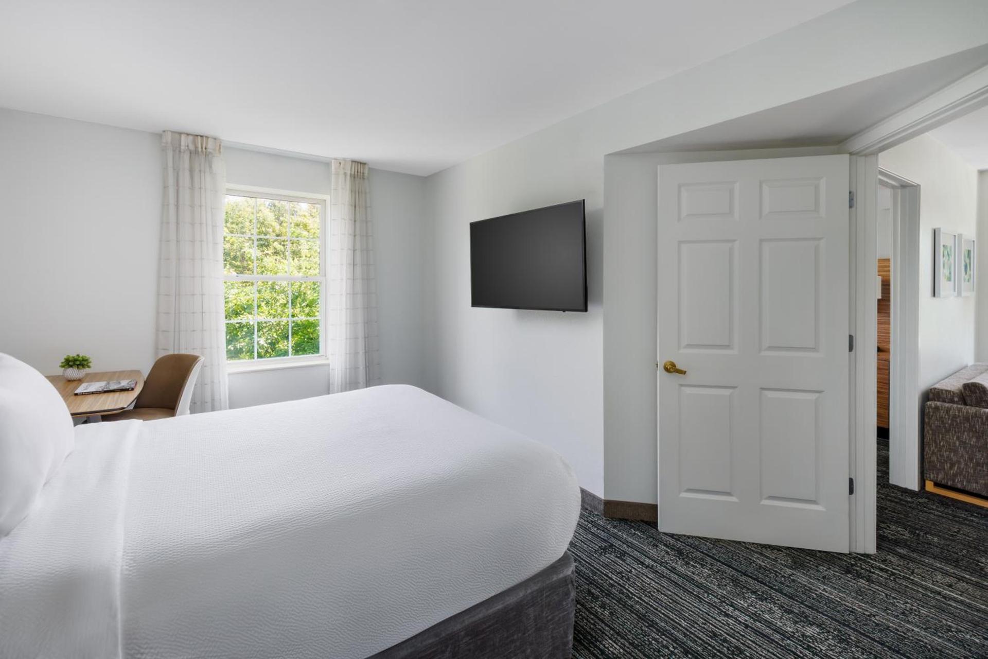 TownePlace Suites Manchester-Boston Regional Airport photo 48