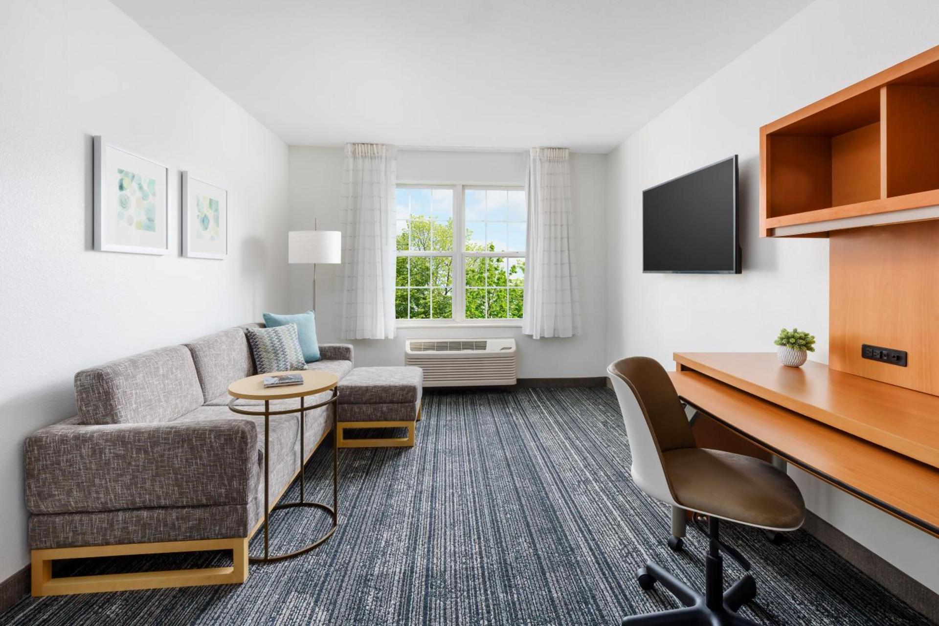TownePlace Suites Manchester-Boston Regional Airport photo 46