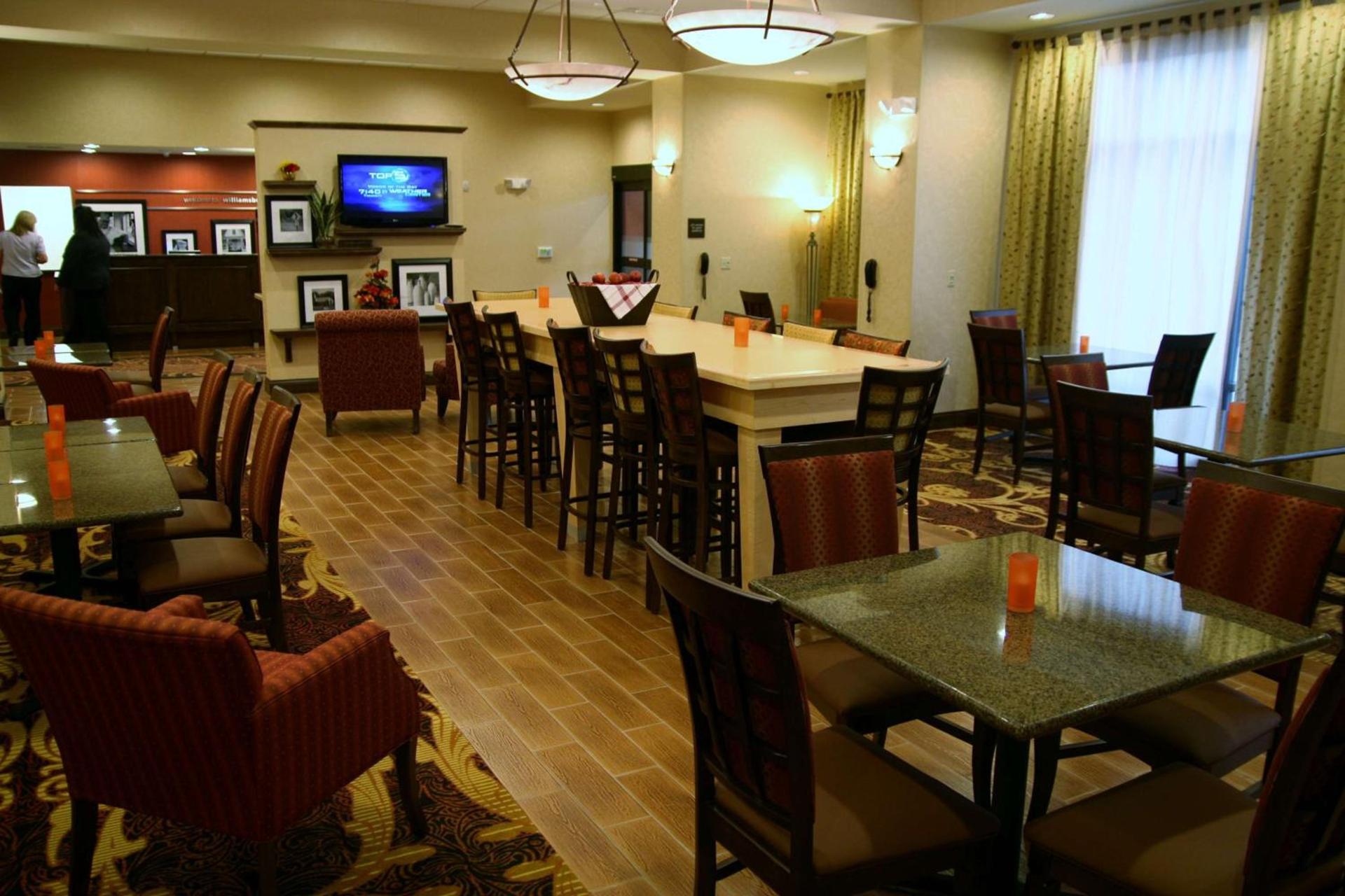 Hampton Inn Williamsburg photo 8