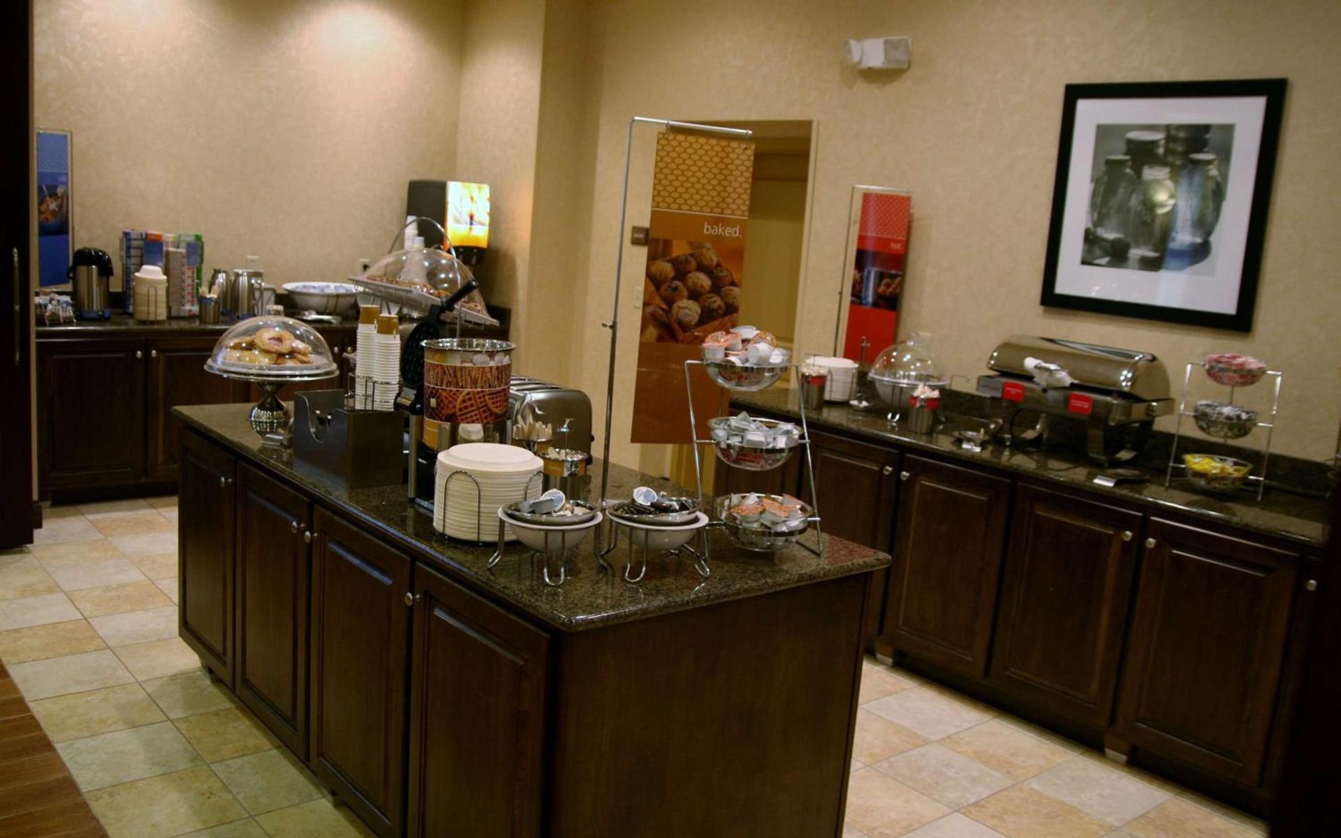 Hampton Inn Williamsburg photo 19