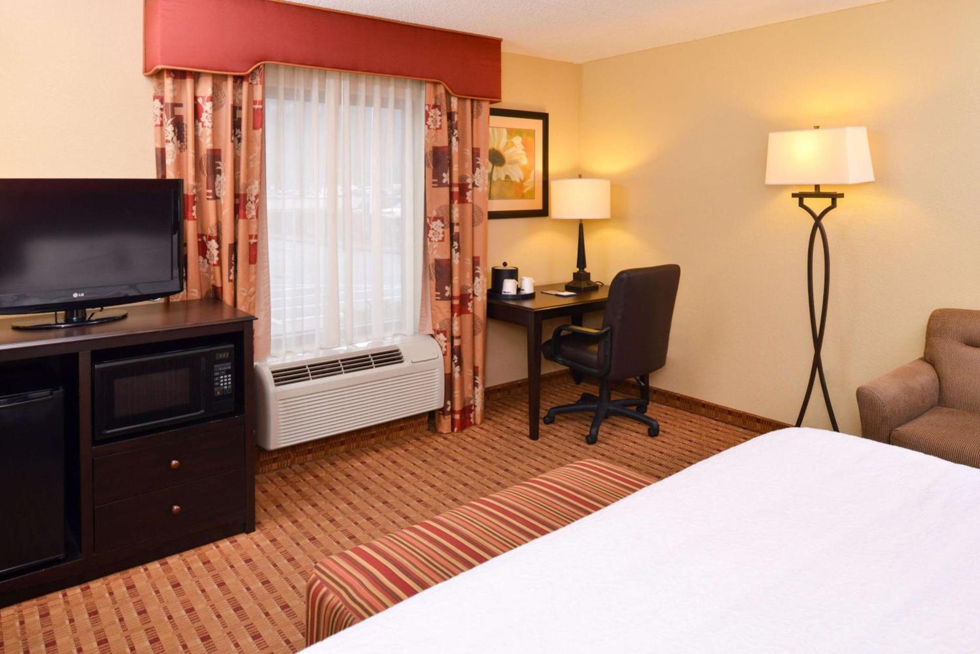 Hampton Inn Williamsburg photo 29