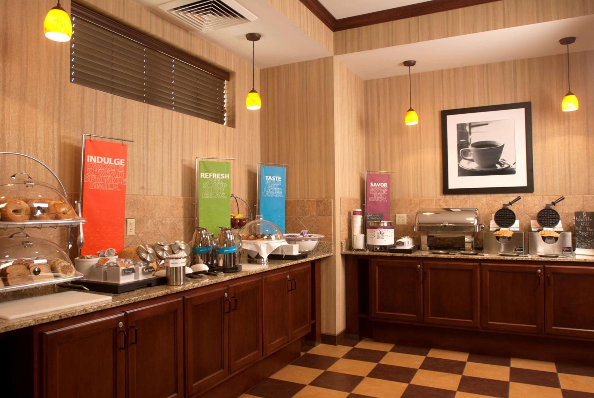 Hampton Inn Tomah photo 5