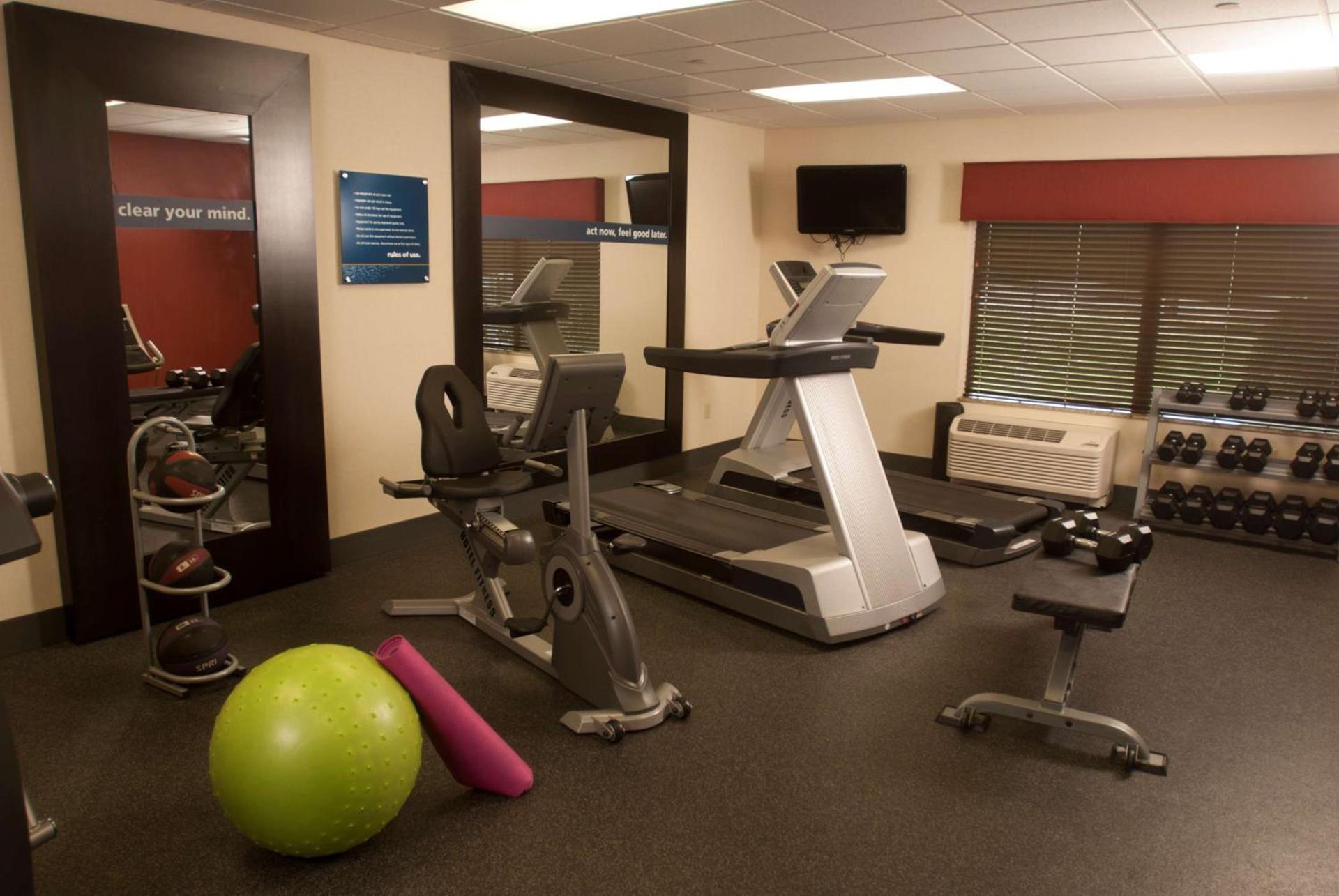Hampton Inn Tomah photo 7