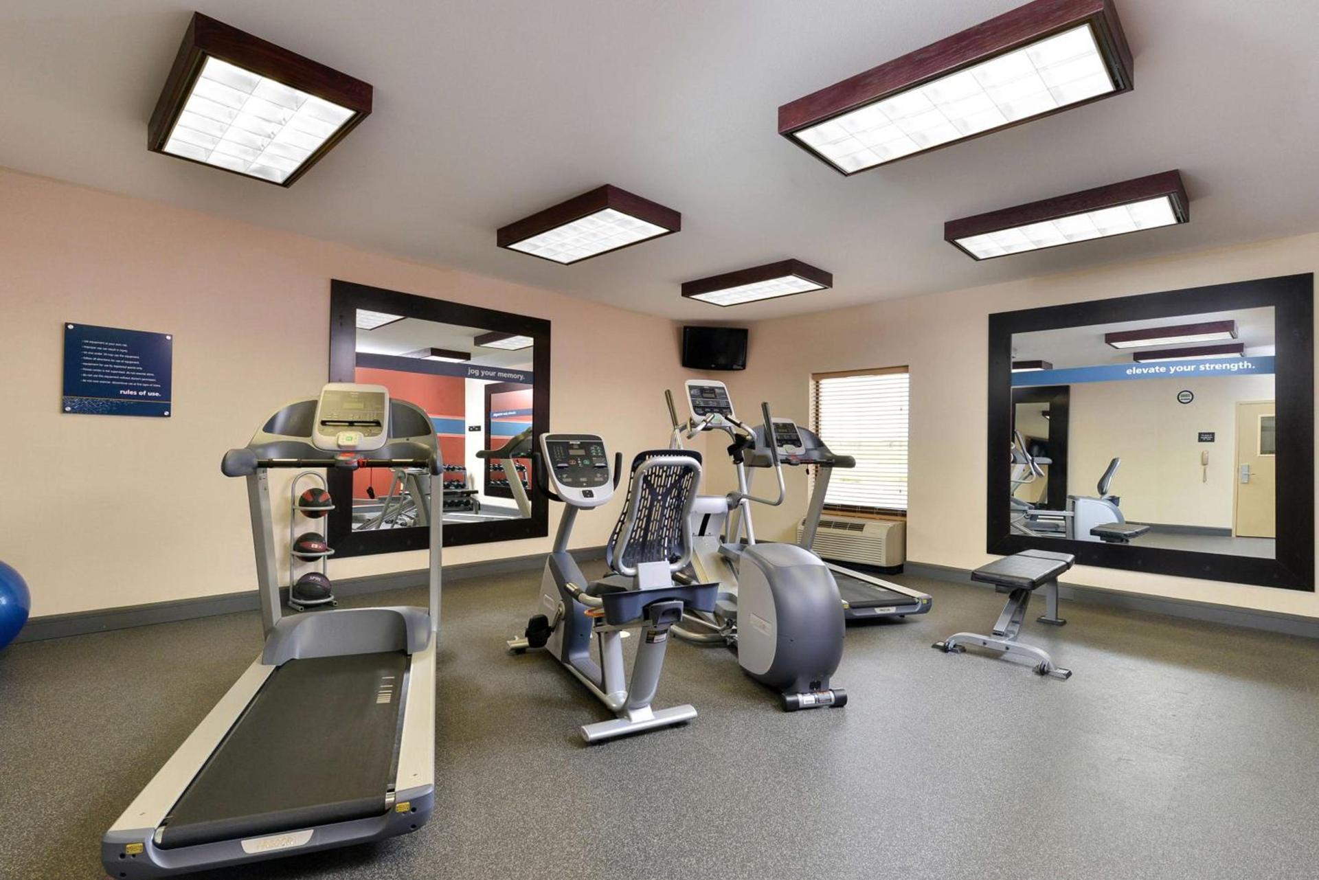 Hampton Inn Muscatine photo 10