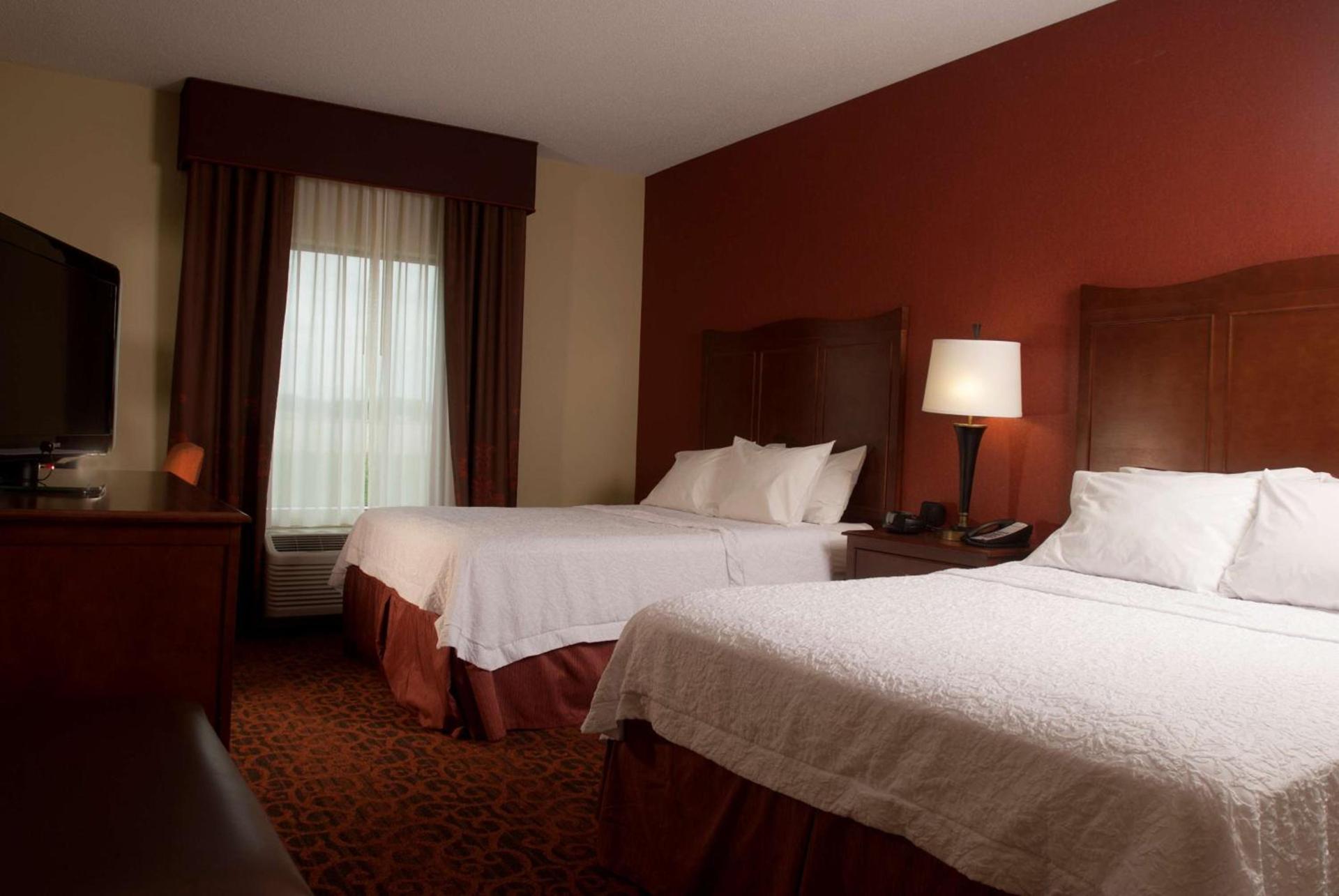 Hampton Inn Tomah photo 21