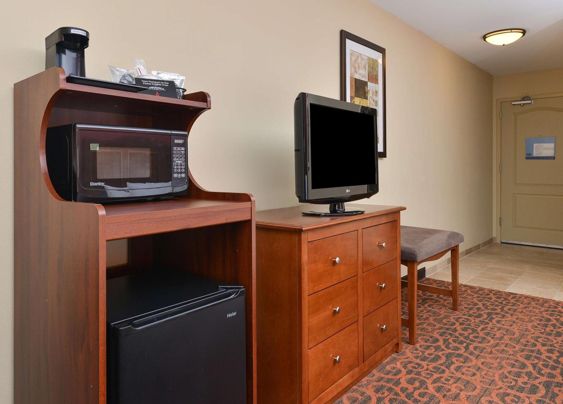 Hampton Inn Muscatine photo 31