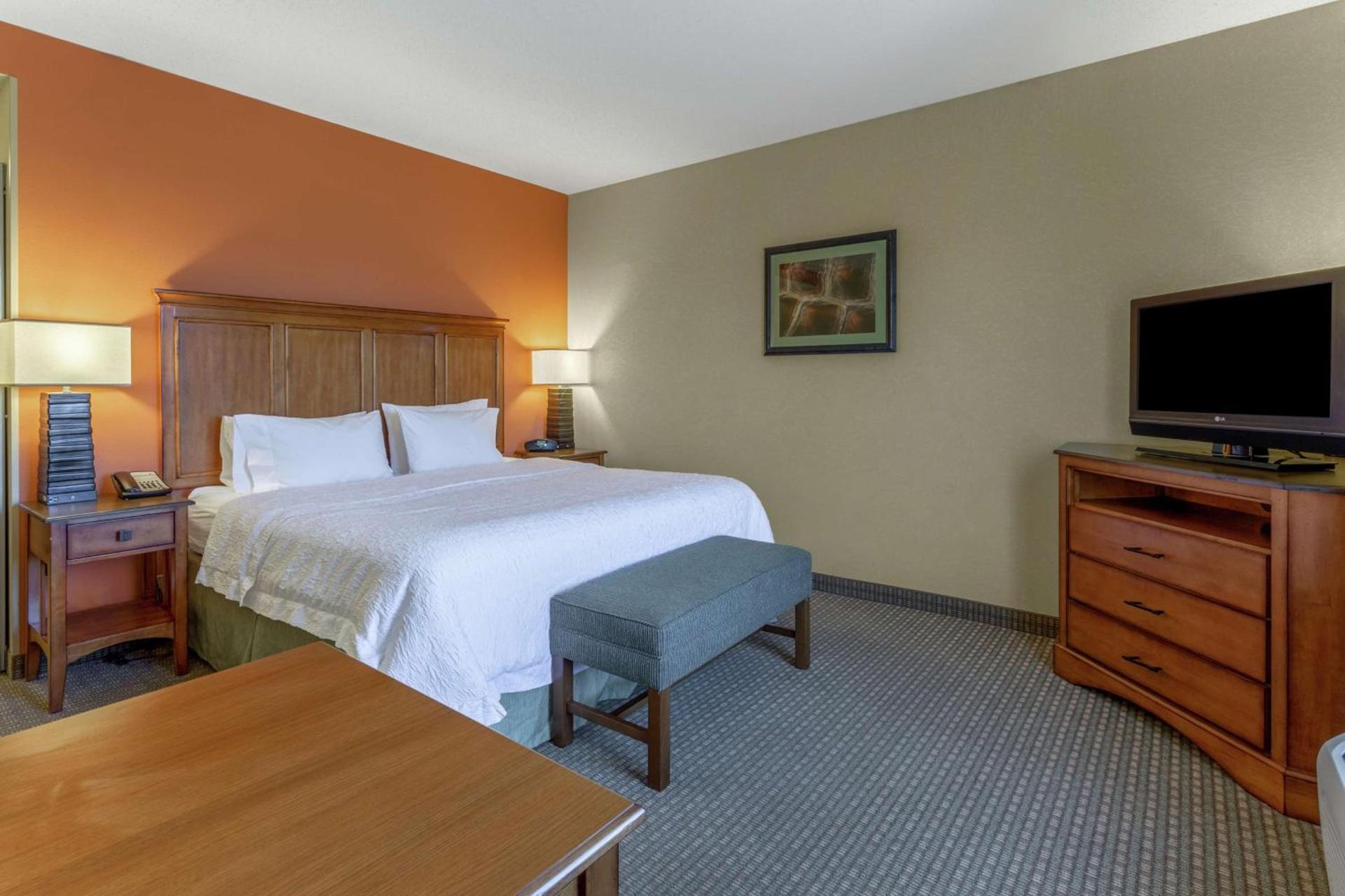 Hampton Inn Okeechobee - Lake Okeechobee photo 31