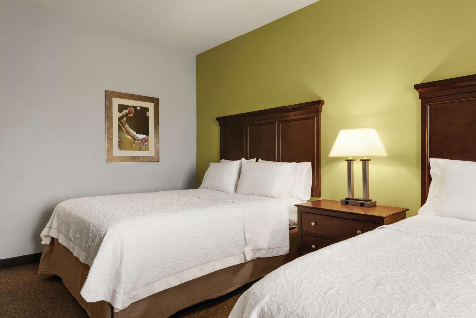 Hampton Inn & Suites Mishawaka/South Bend at Heritage Square photo 27