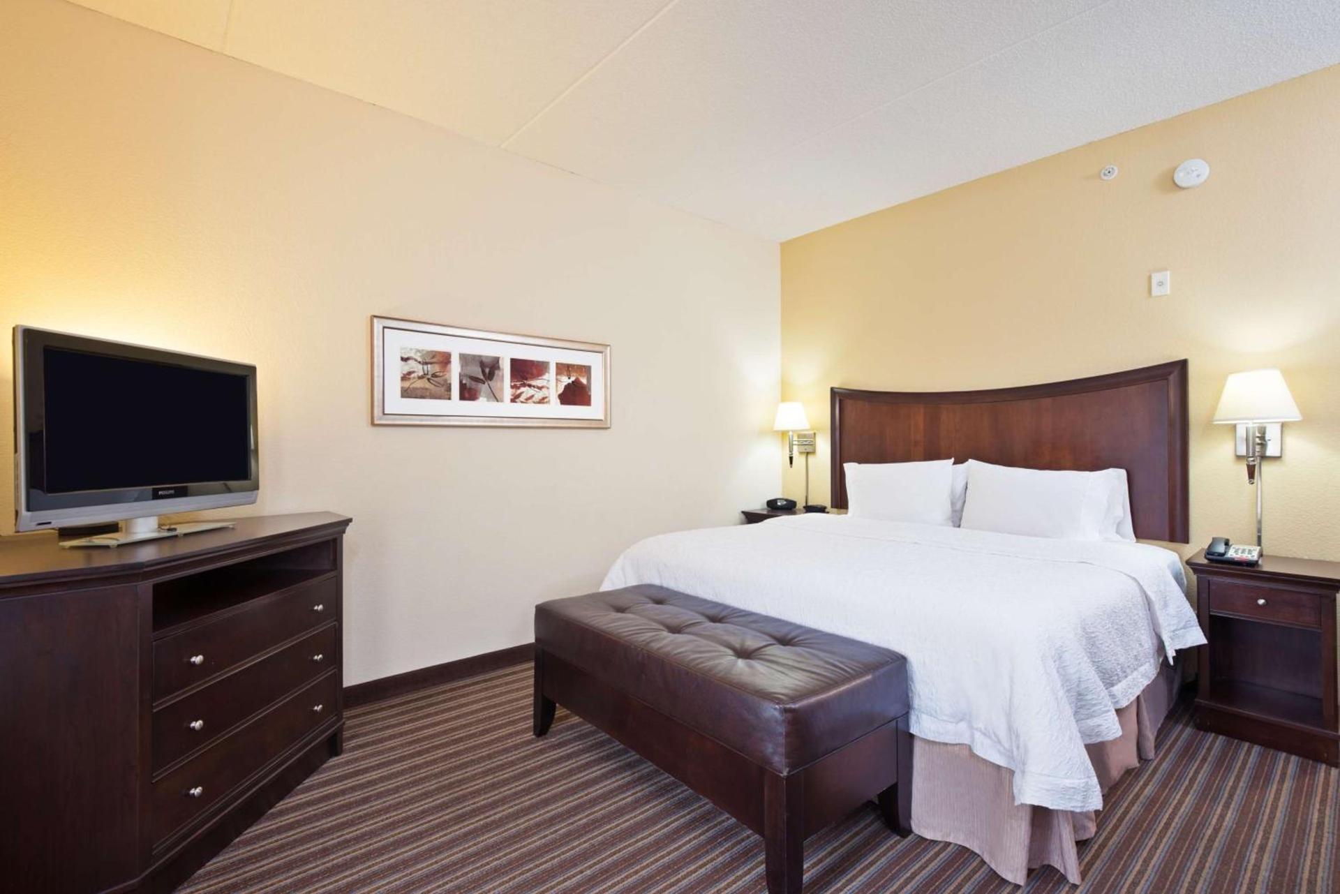 Hampton Inn Gainesville-Haymarket photo 15