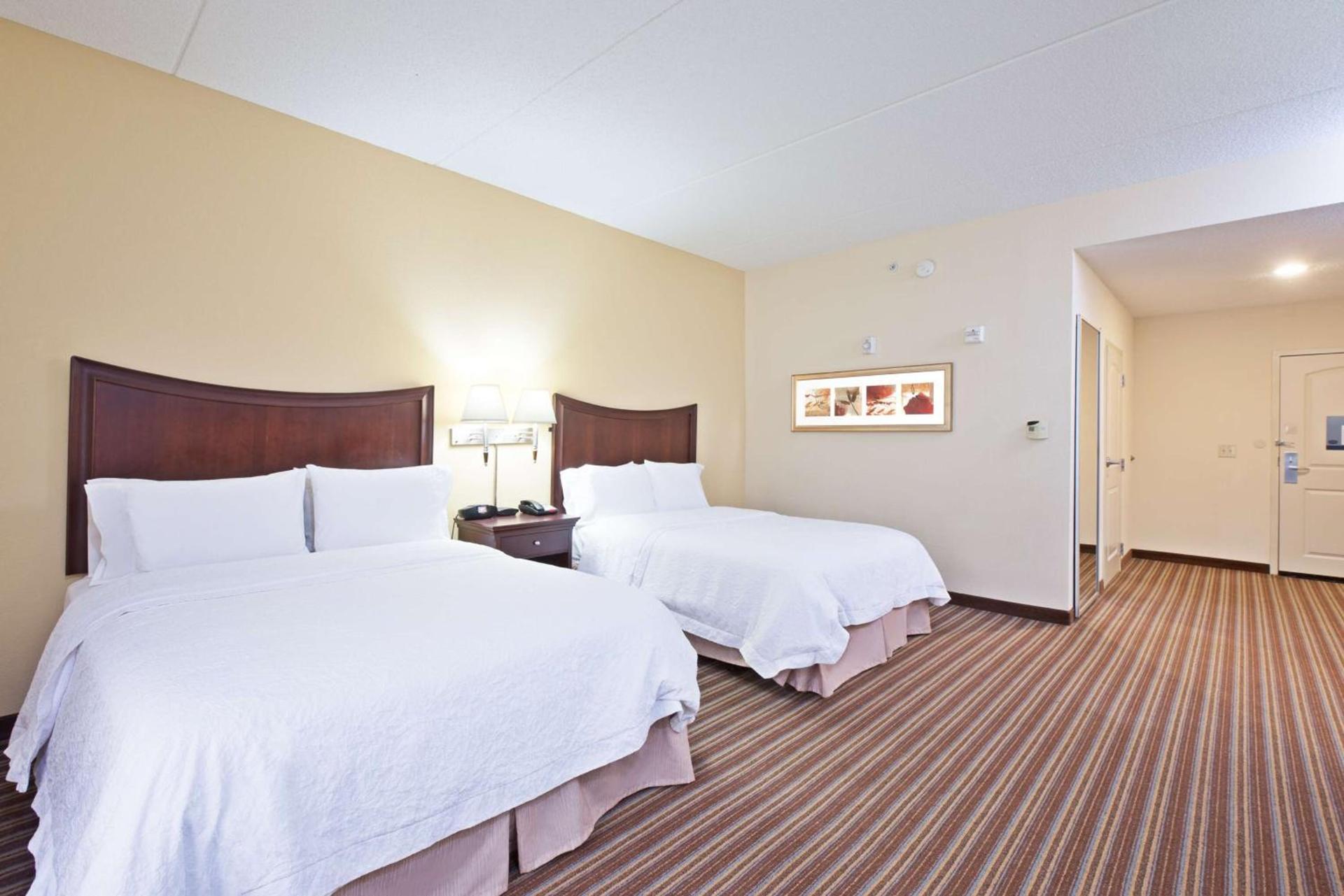 Hampton Inn Gainesville-Haymarket photo 17