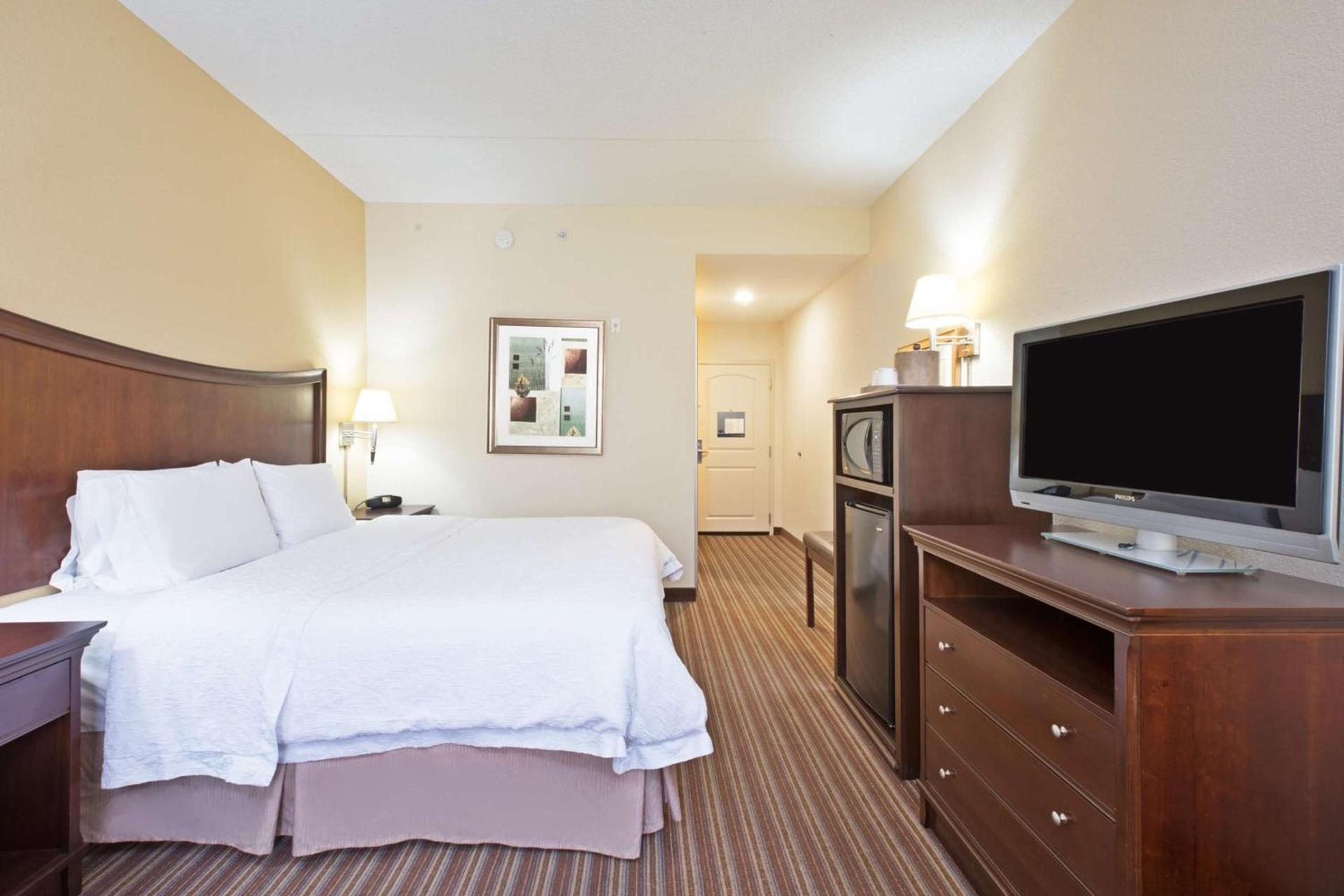 Hampton Inn Gainesville-Haymarket photo 30