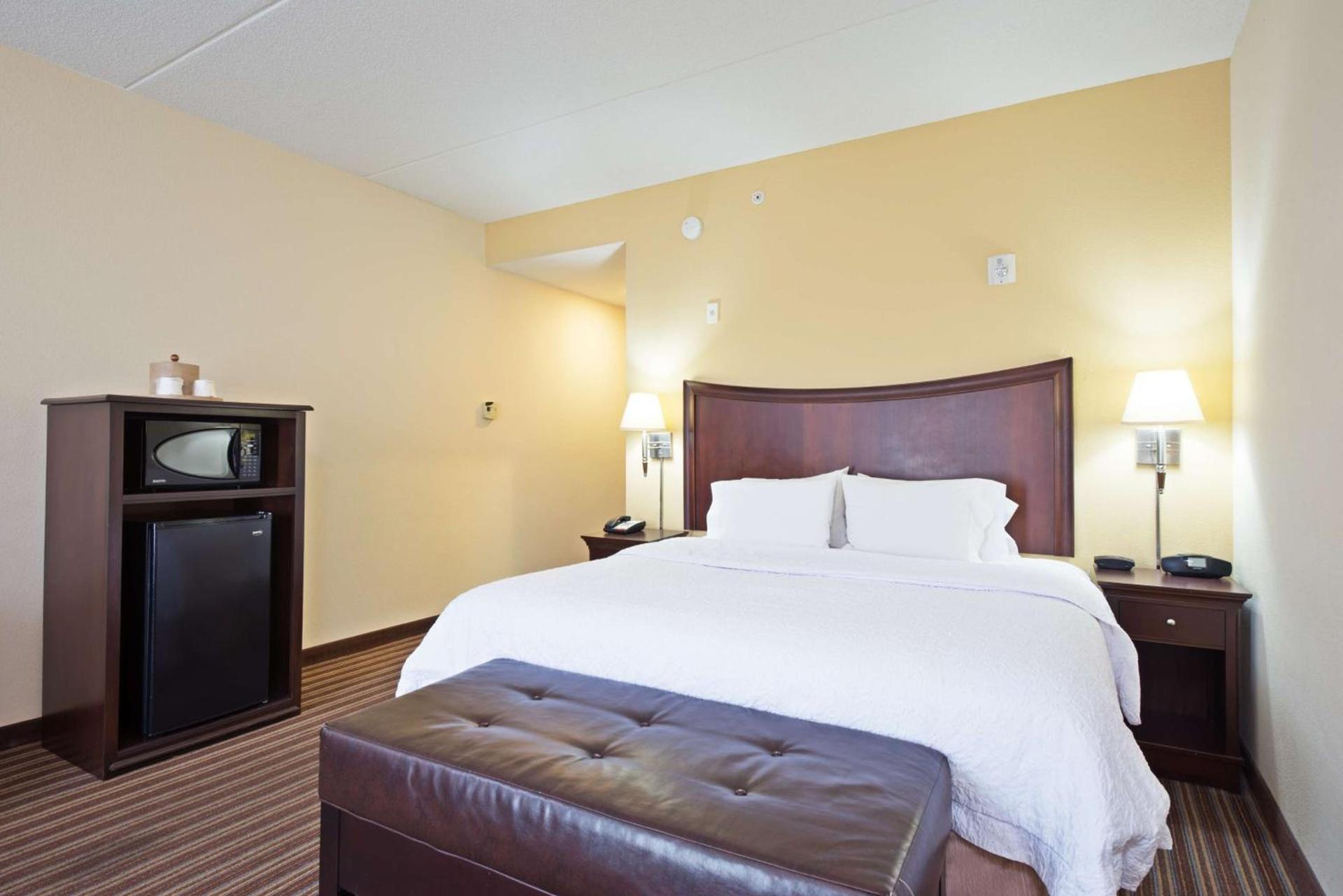 Hampton Inn Gainesville-Haymarket photo 37