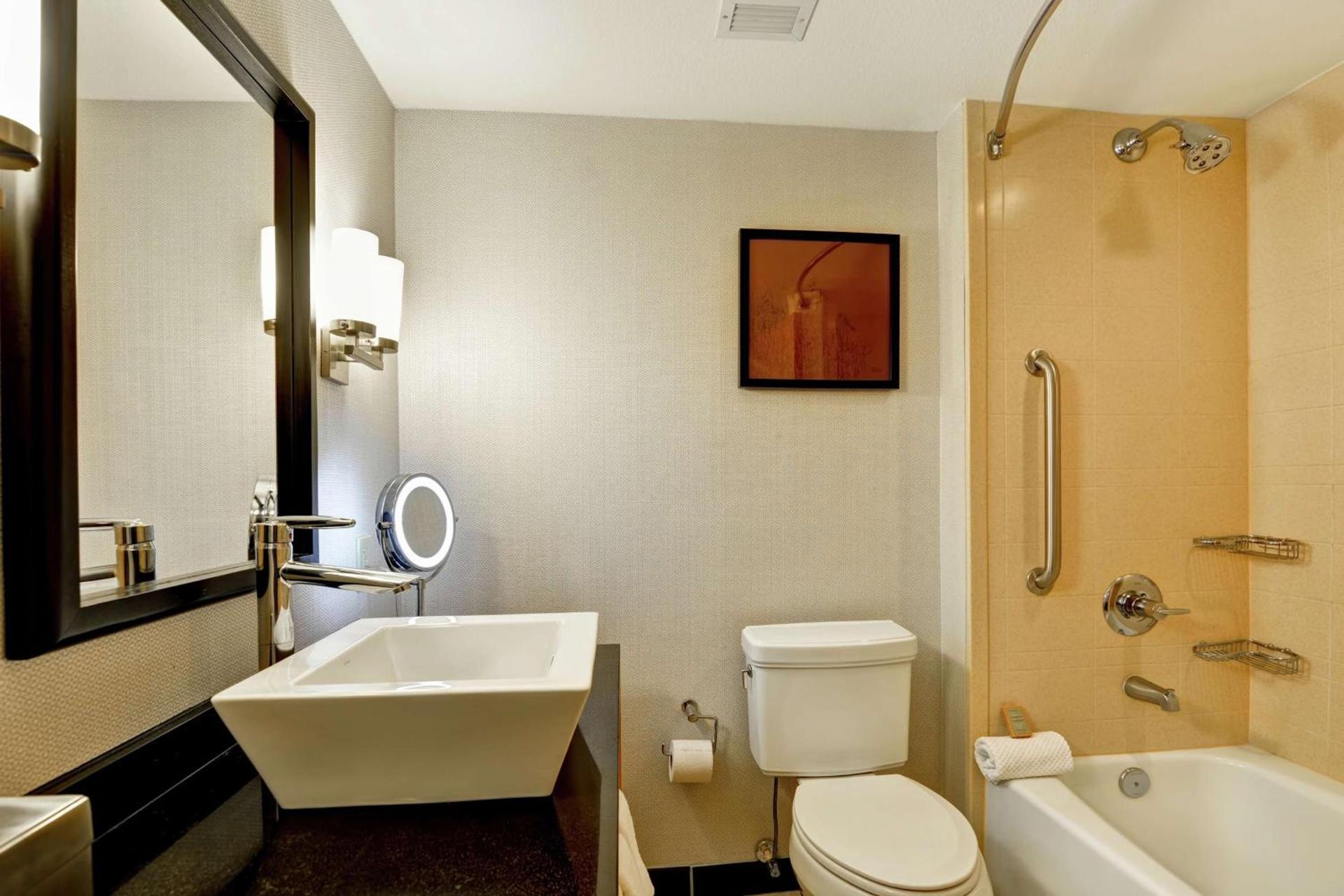 DoubleTree by Hilton Hotel Baton Rouge photo 25