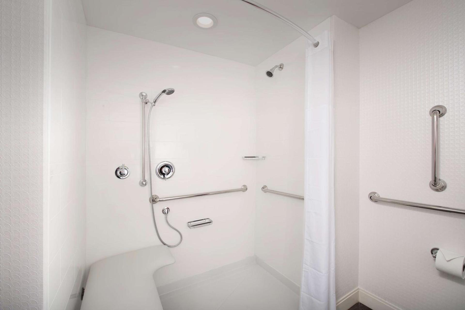Hampton Inn Miami Airport East photo 21