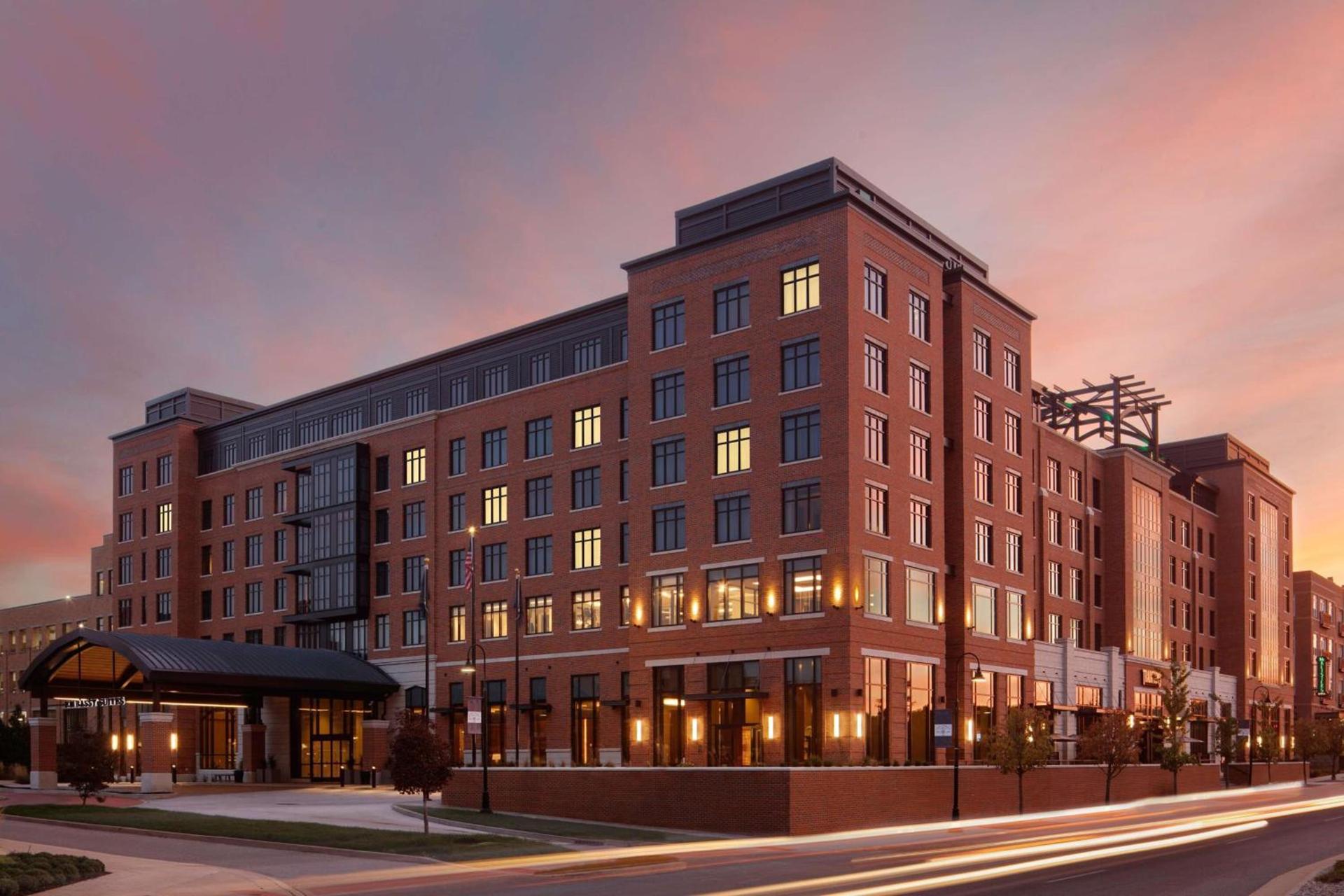 Embassy Suites by Hilton South Bend photo 6