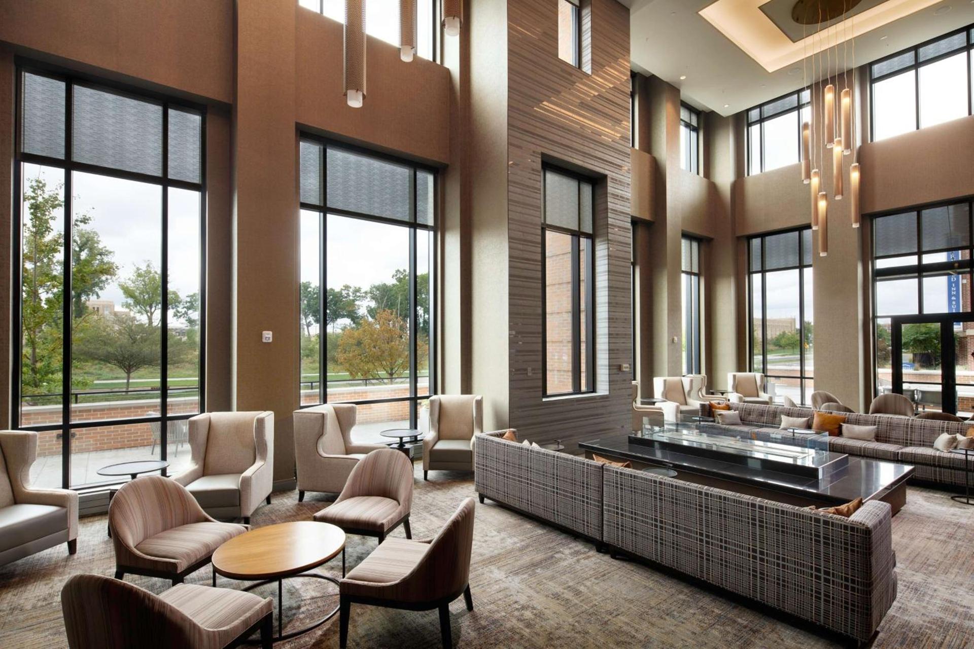 Embassy Suites by Hilton South Bend photo 8