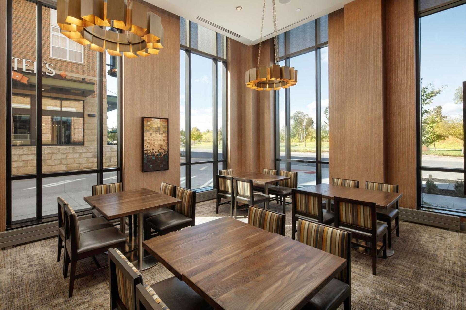 Embassy Suites by Hilton South Bend photo 14