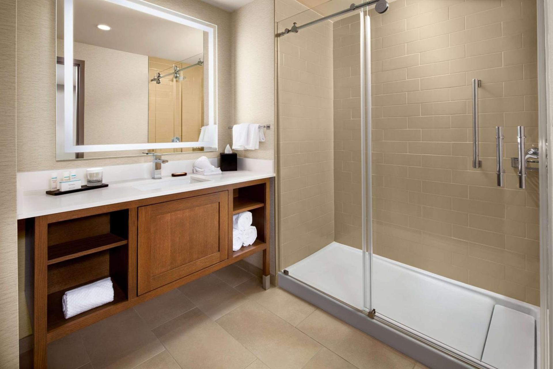 Embassy Suites by Hilton South Bend photo 19
