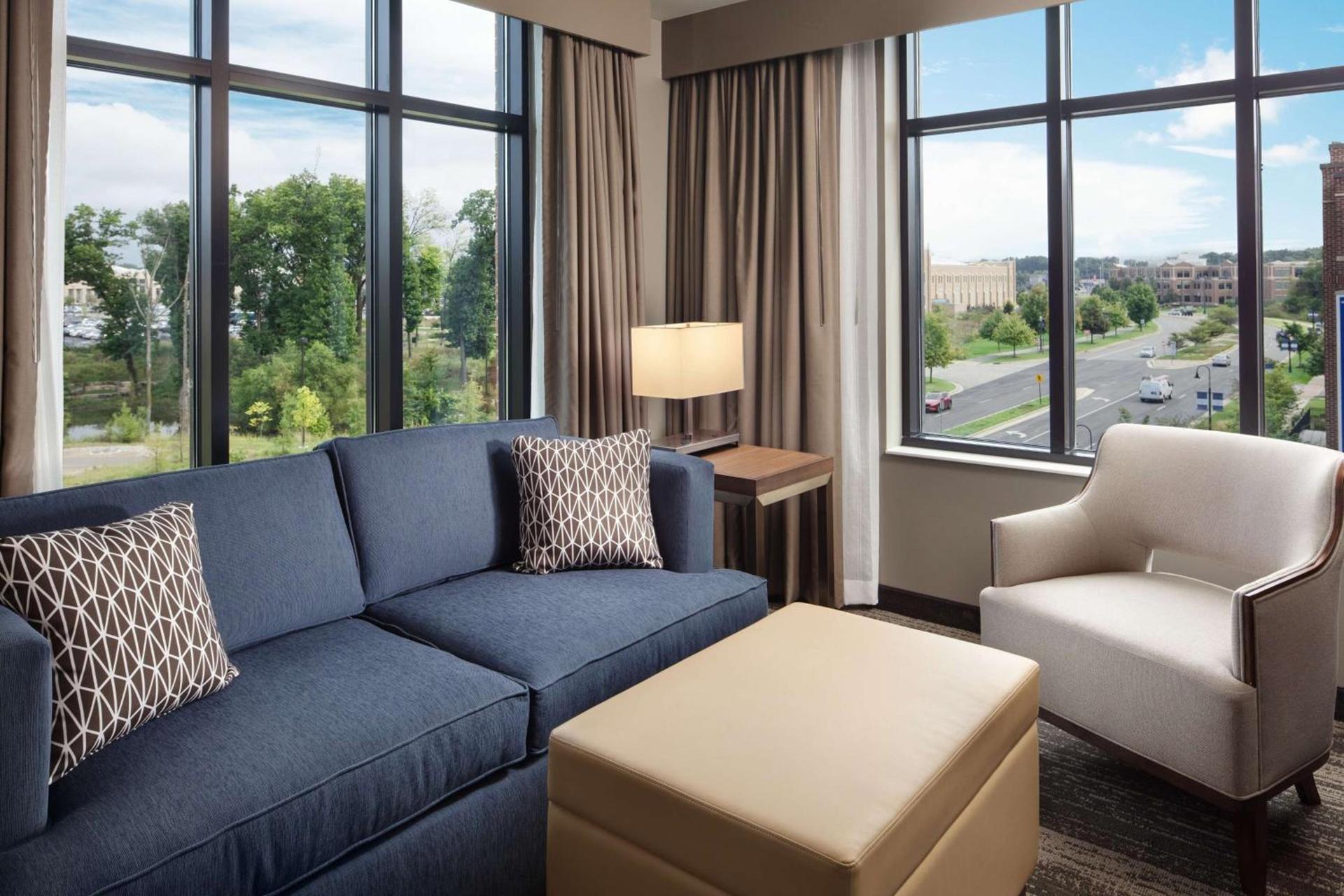 Embassy Suites by Hilton South Bend photo 24