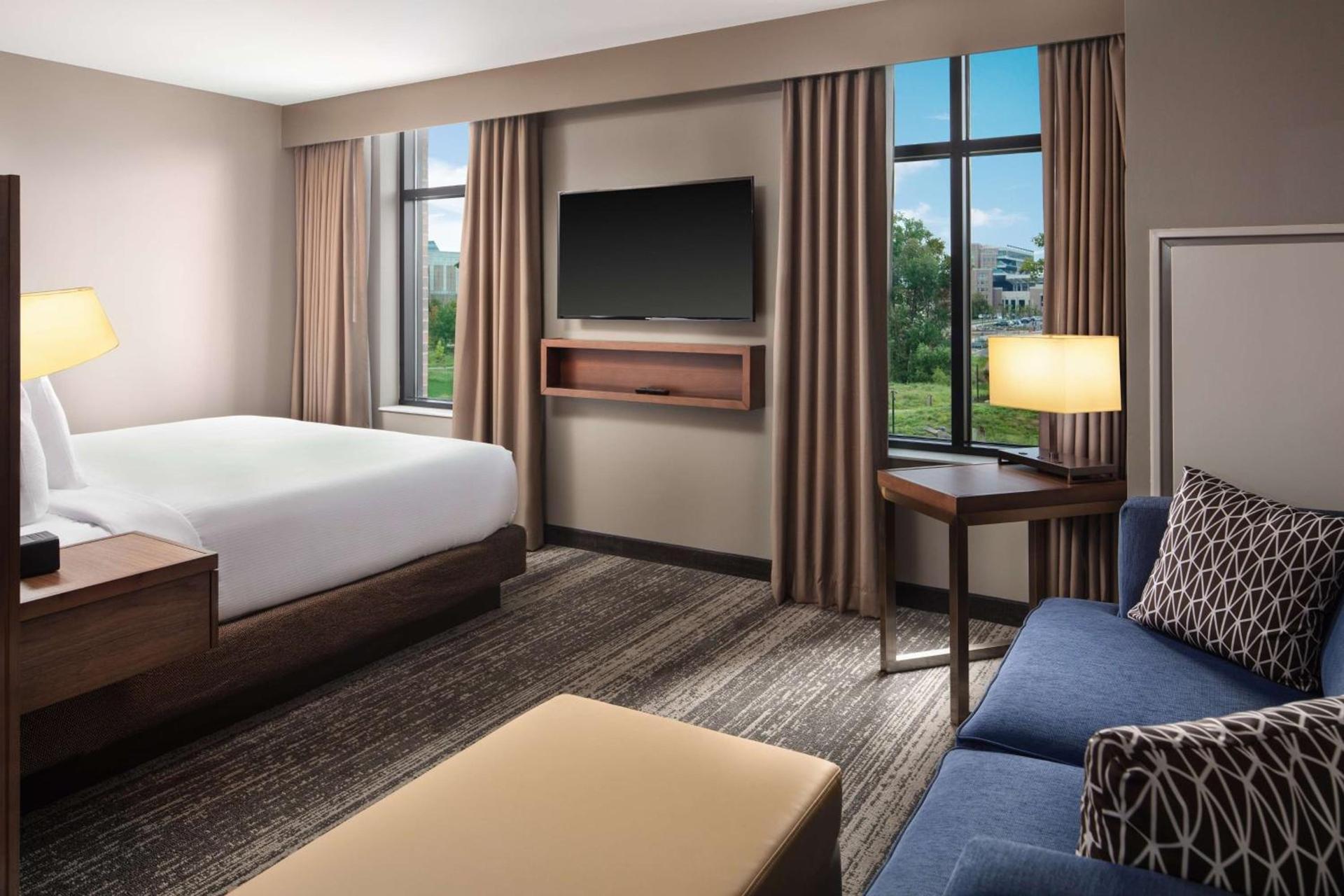 Embassy Suites by Hilton South Bend photo 35