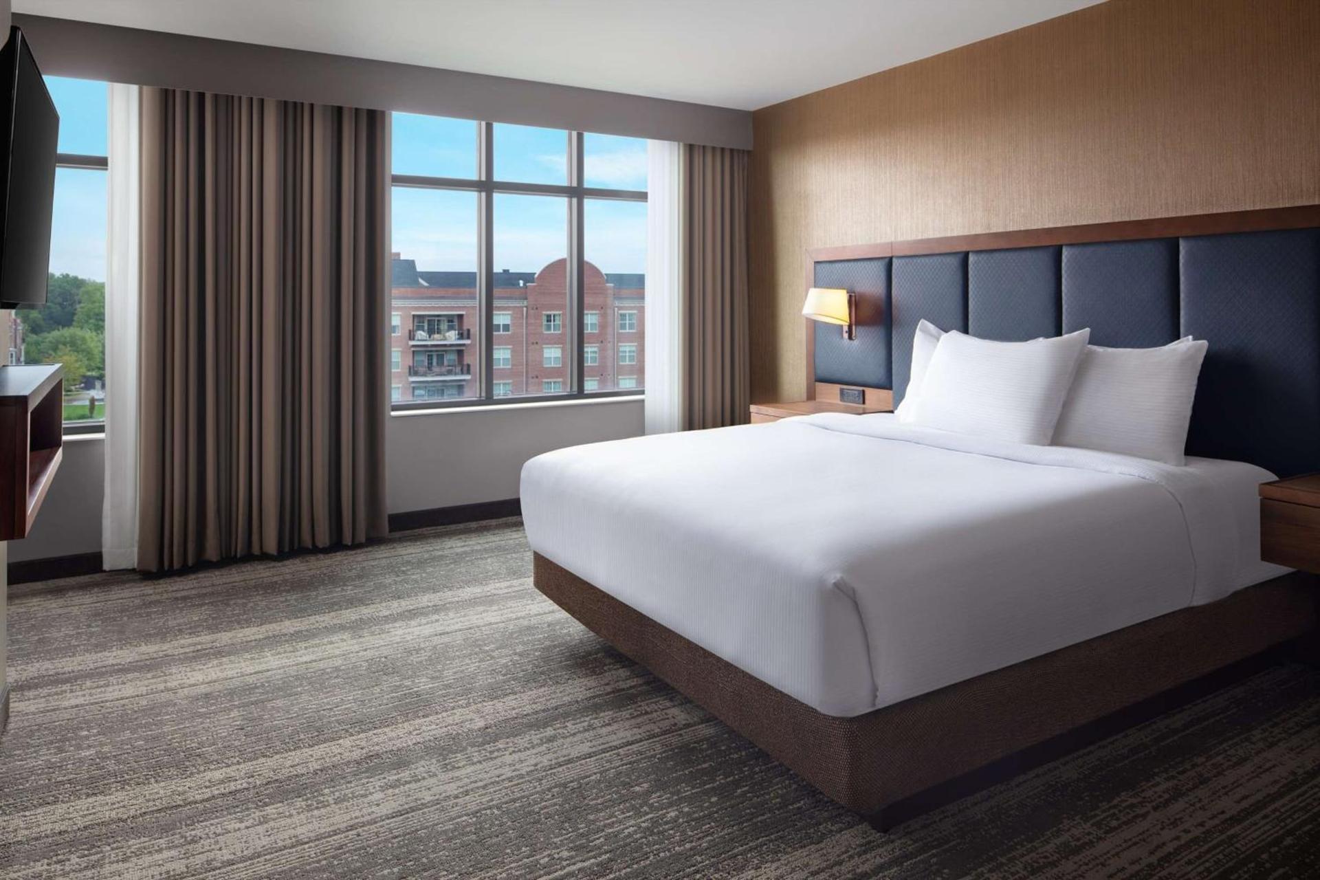 Embassy Suites by Hilton South Bend photo 39