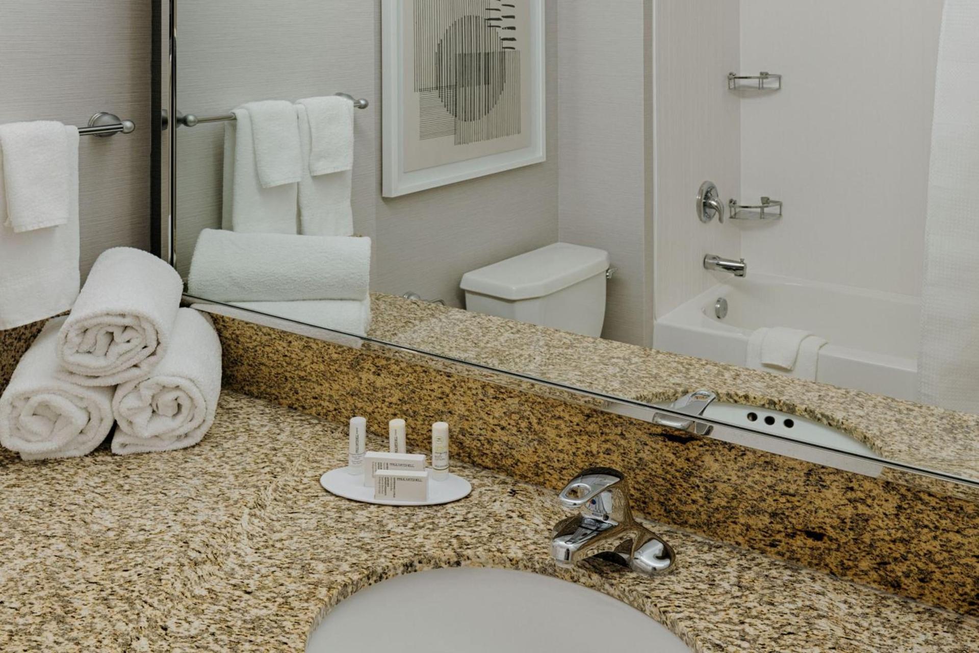 Courtyard by Marriott Springfield Downtown photo 15