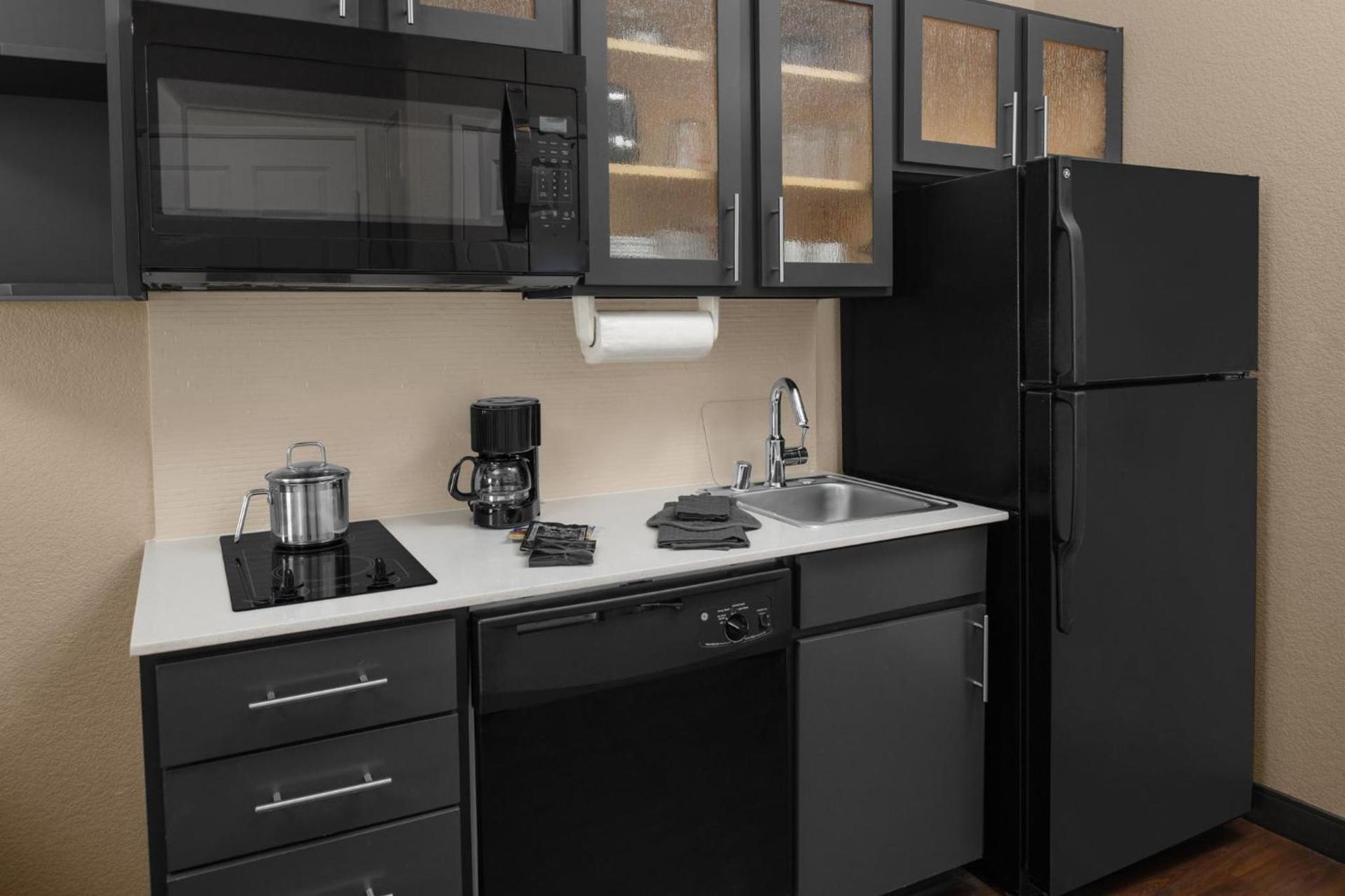 Candlewood Suites Turlock by IHG photo 53