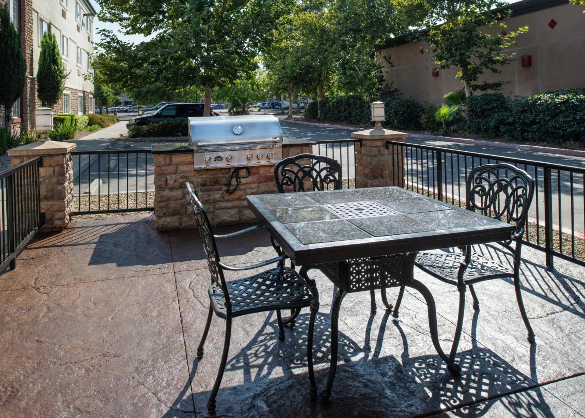 Candlewood Suites Turlock by IHG photo 29