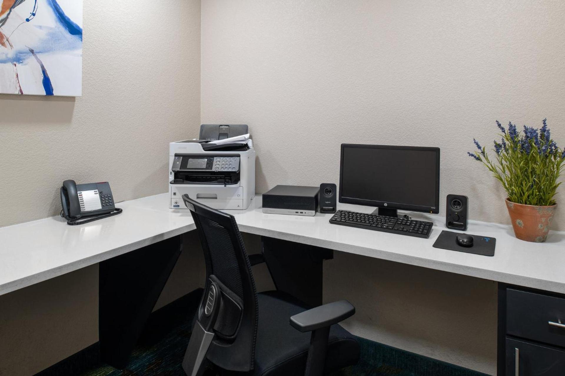Candlewood Suites Turlock by IHG photo 9