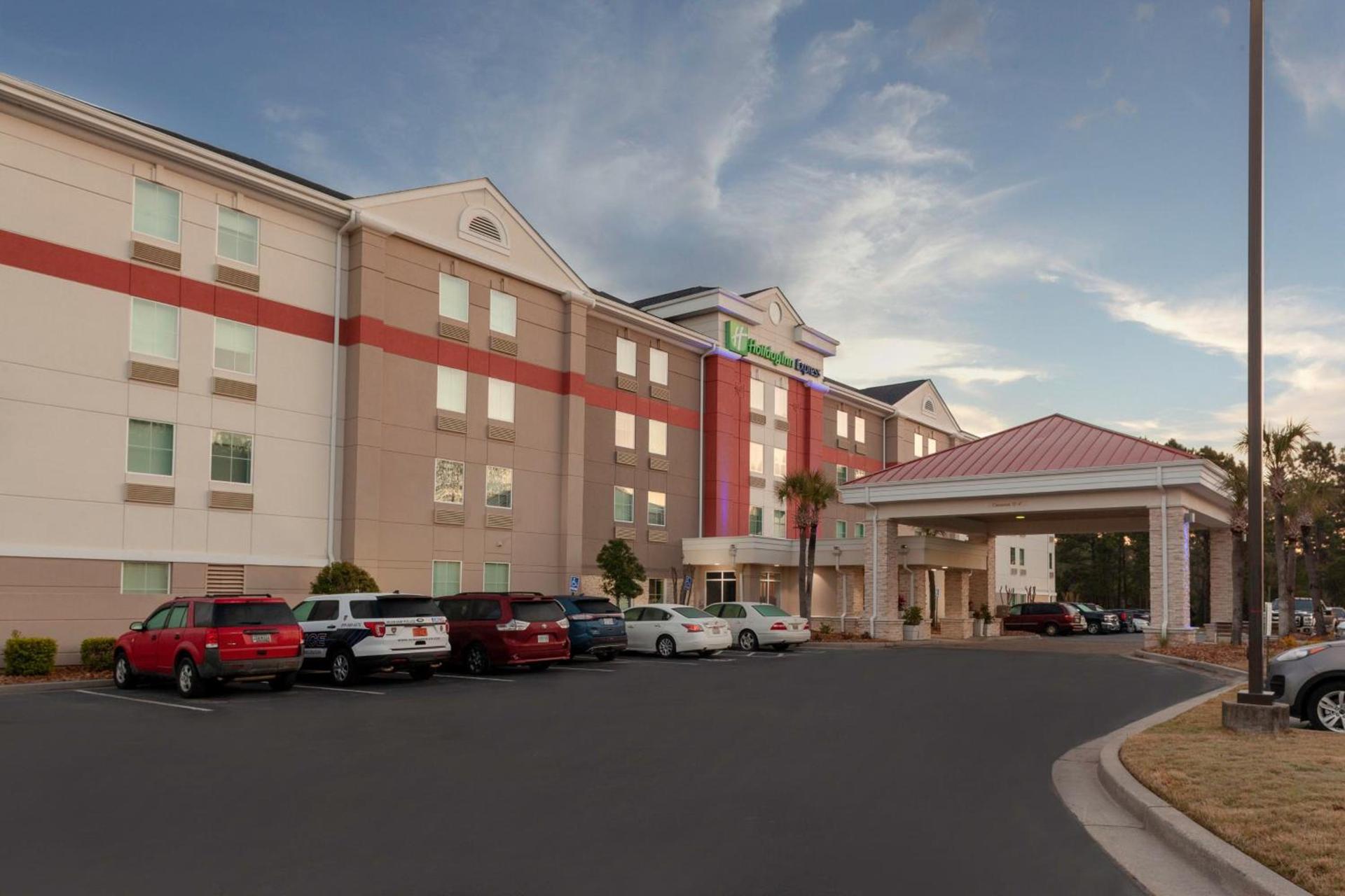 Holiday Inn Express Myrtle Beach-Broadway at the Beach by IHG photo 20
