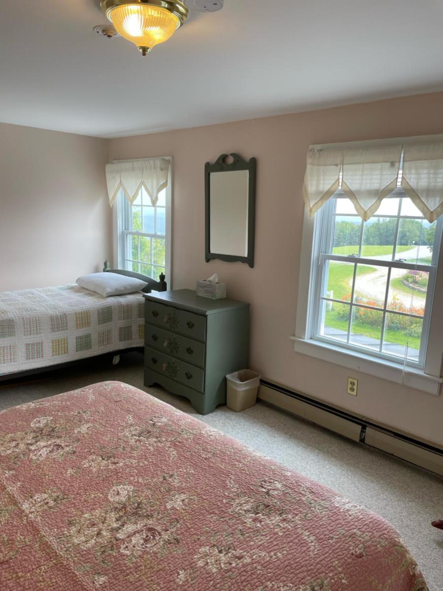 Cooper Hill Inn photo 7