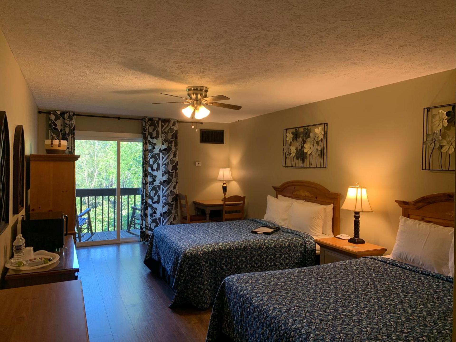 Woodbridge Inn & Tavern photo 80
