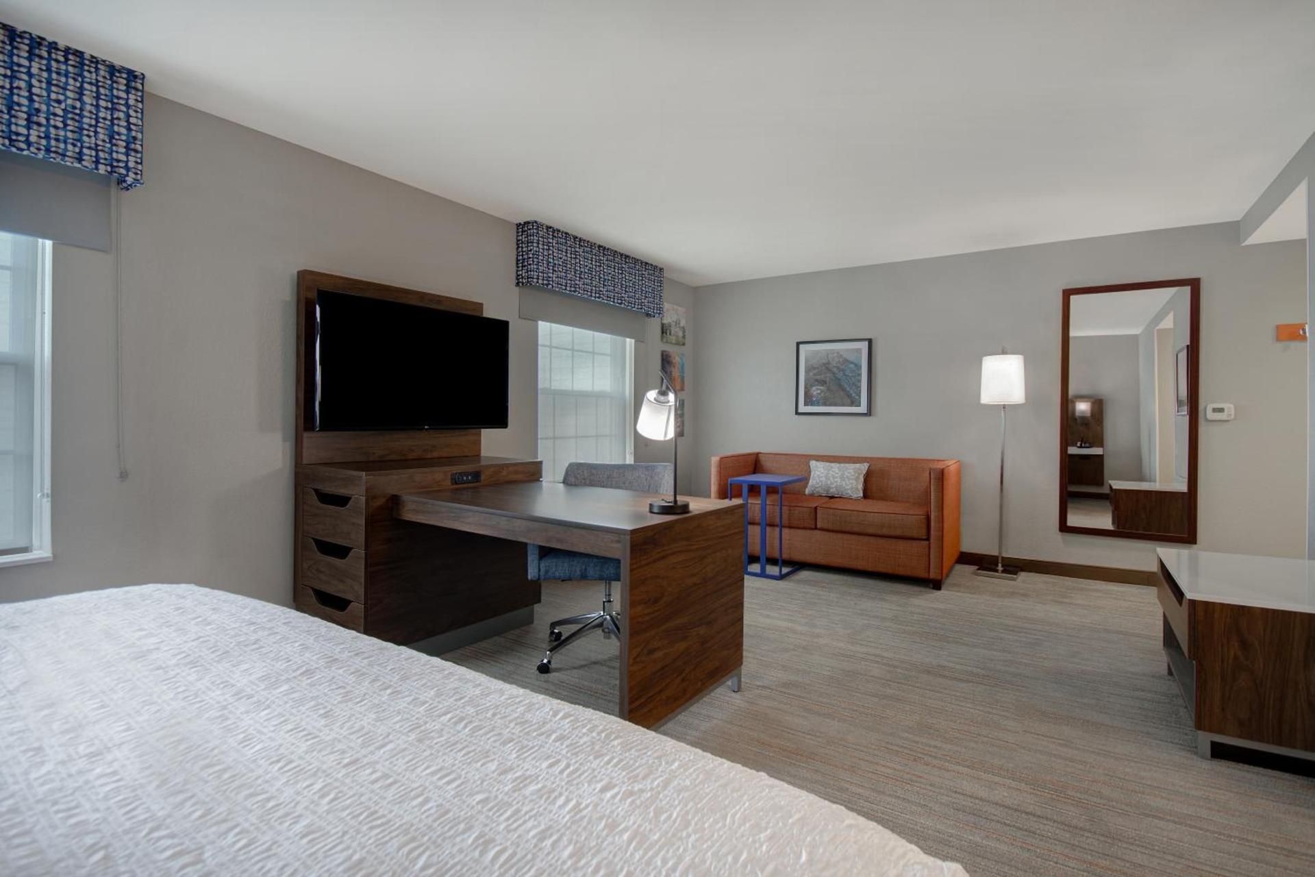 Hampton Inn & Suites Yonkers photo 21
