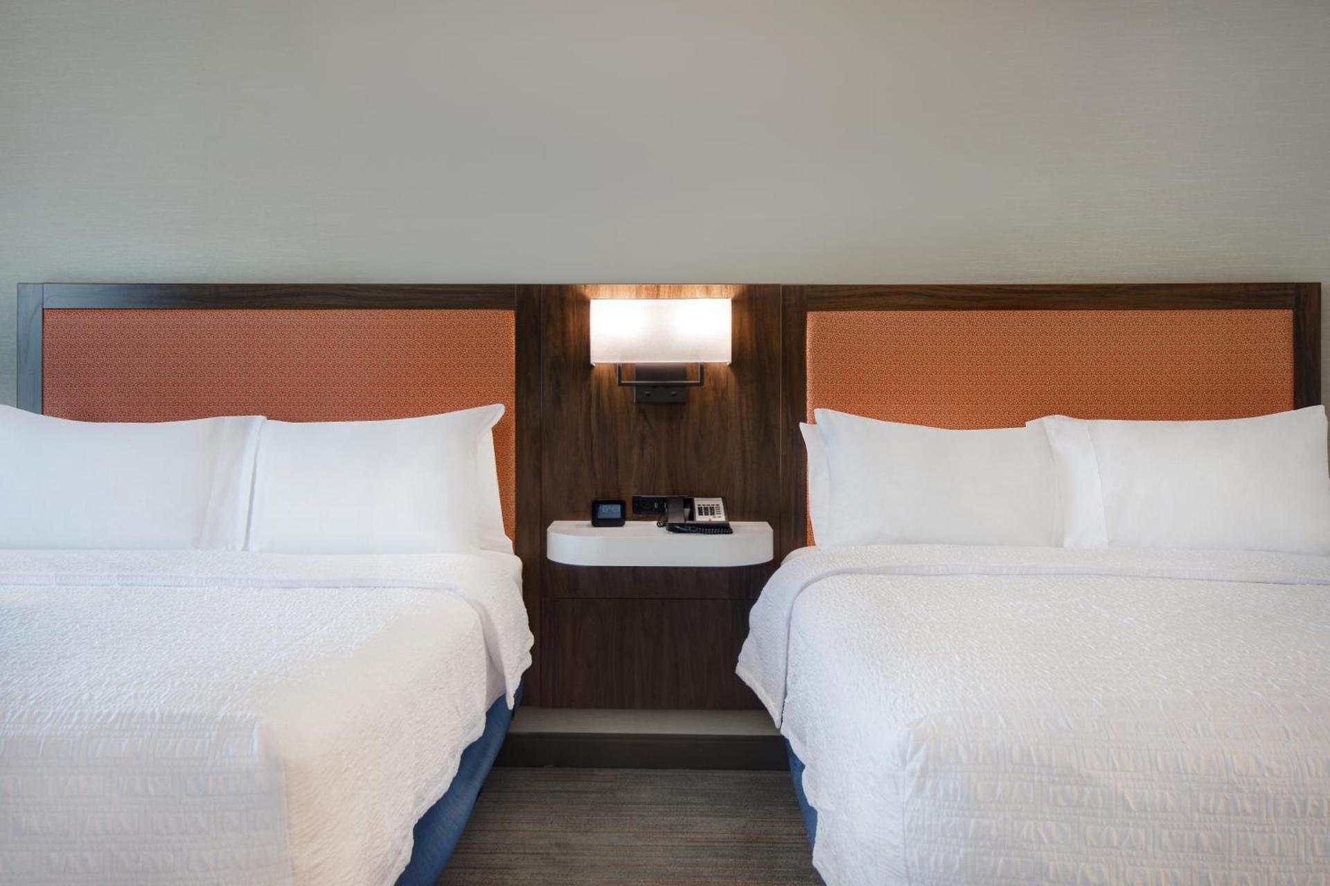 Hampton Inn & Suites Yonkers photo 23