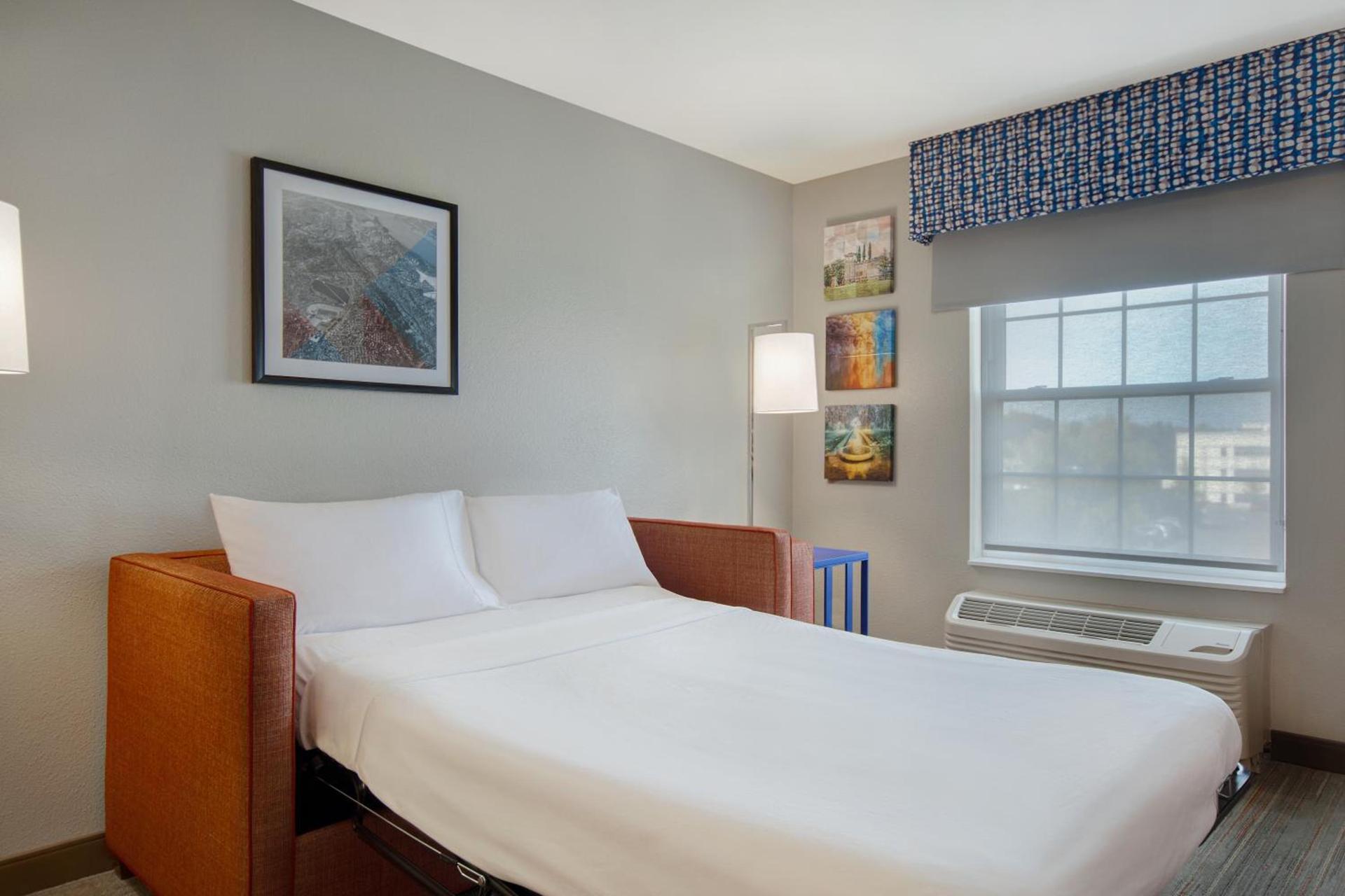 Hampton Inn & Suites Yonkers photo 22